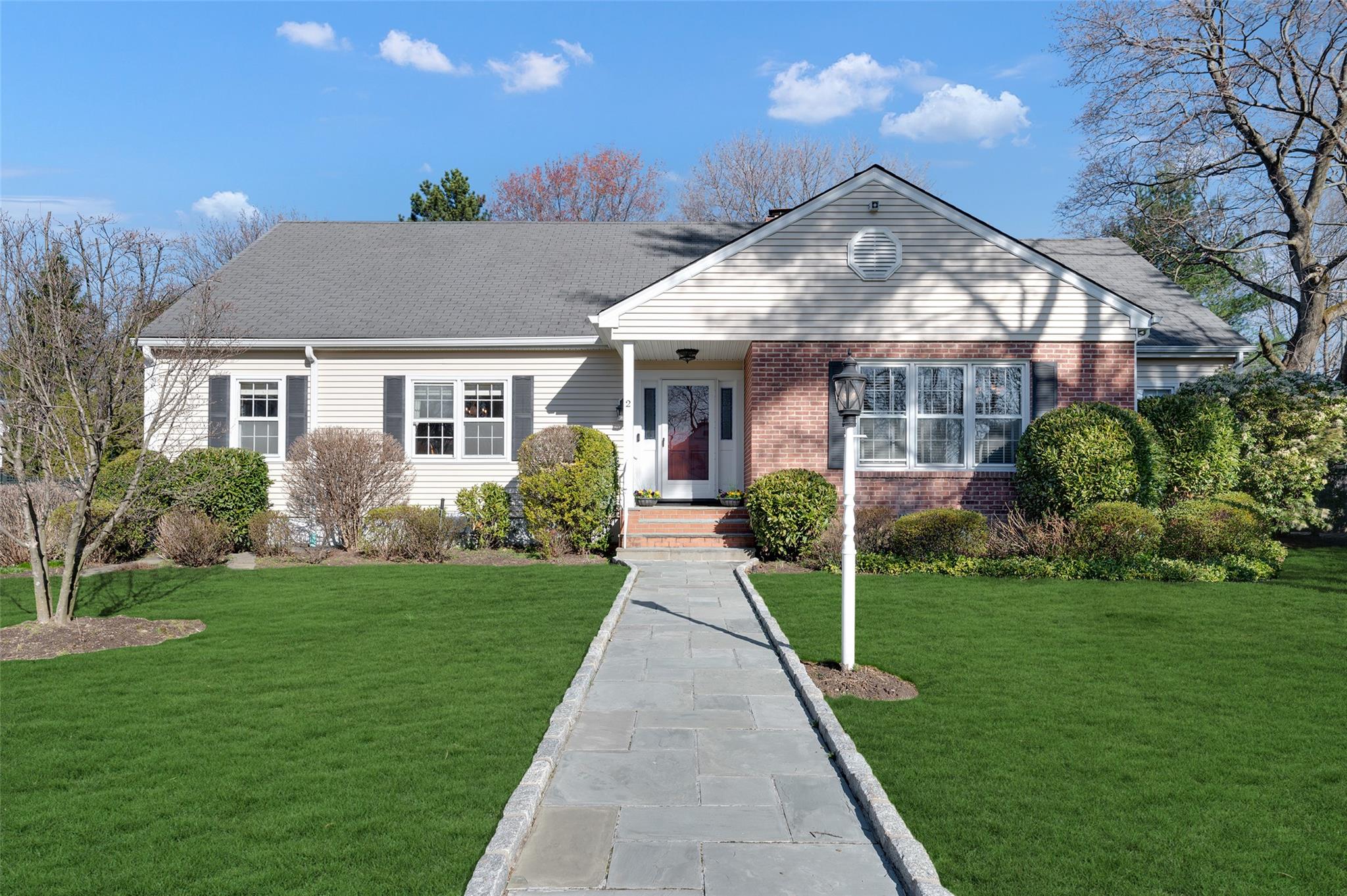2 Hamilton Road