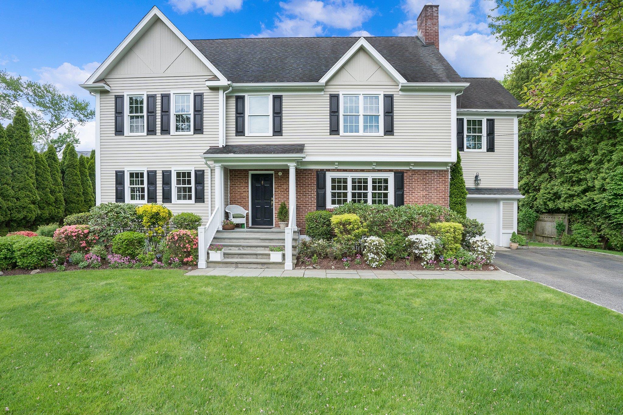 5 White Birch Drive