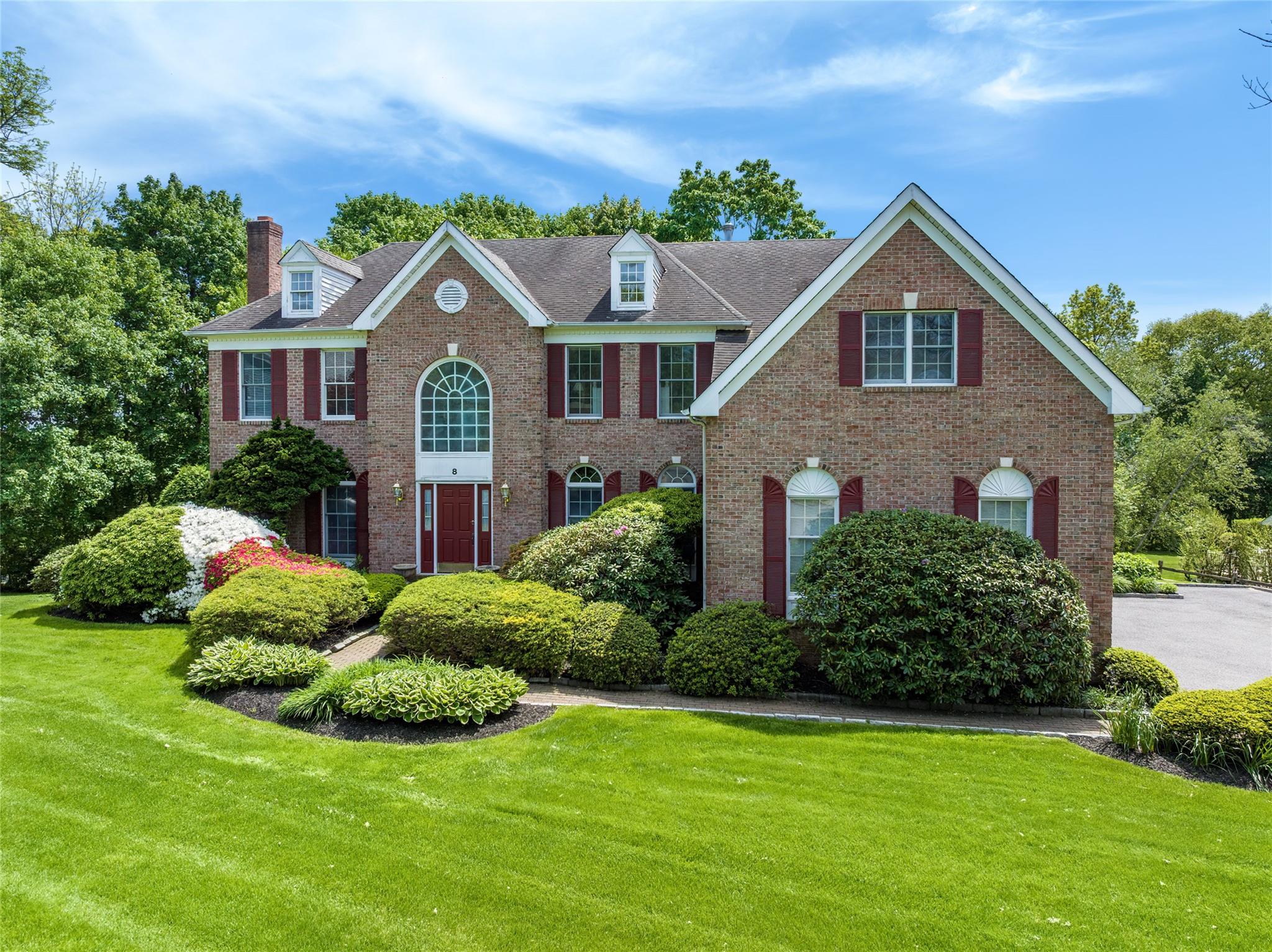 8 Paddock Road