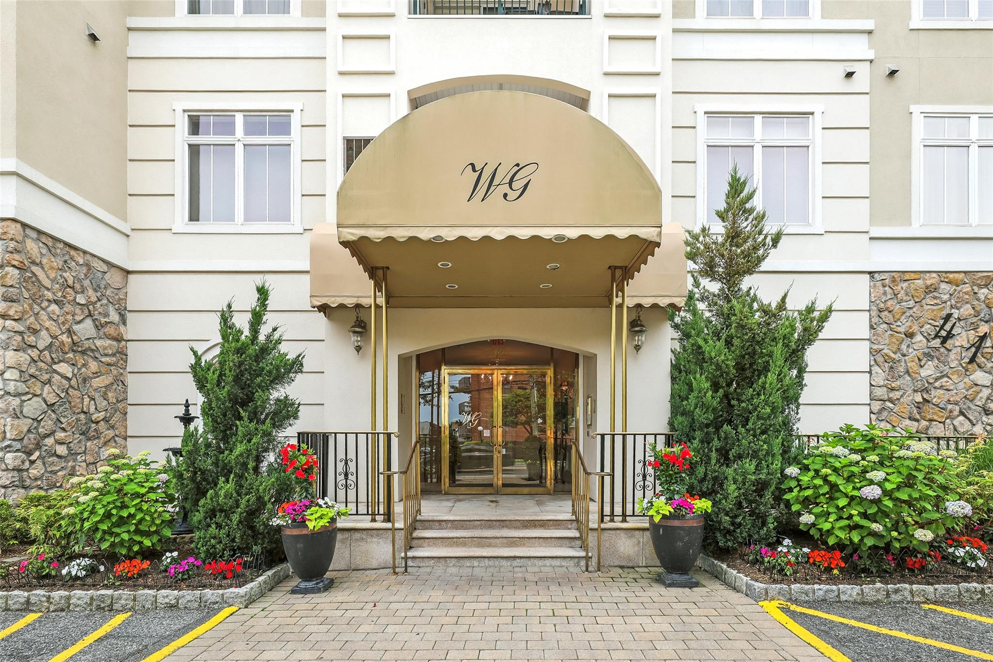 410 Westchester Avenue Unit: 314