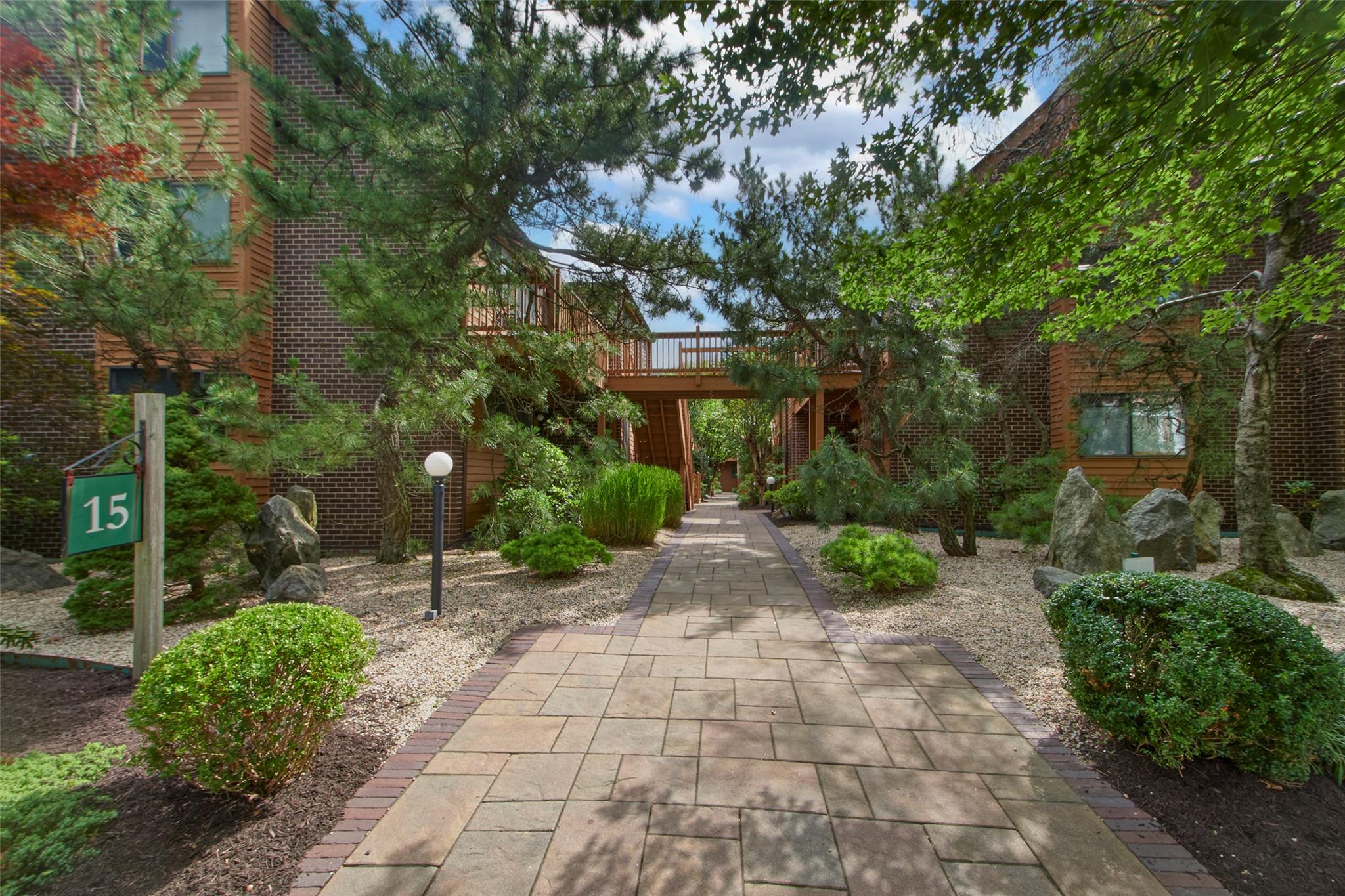 15 Greenridge Avenue Unit: 2B