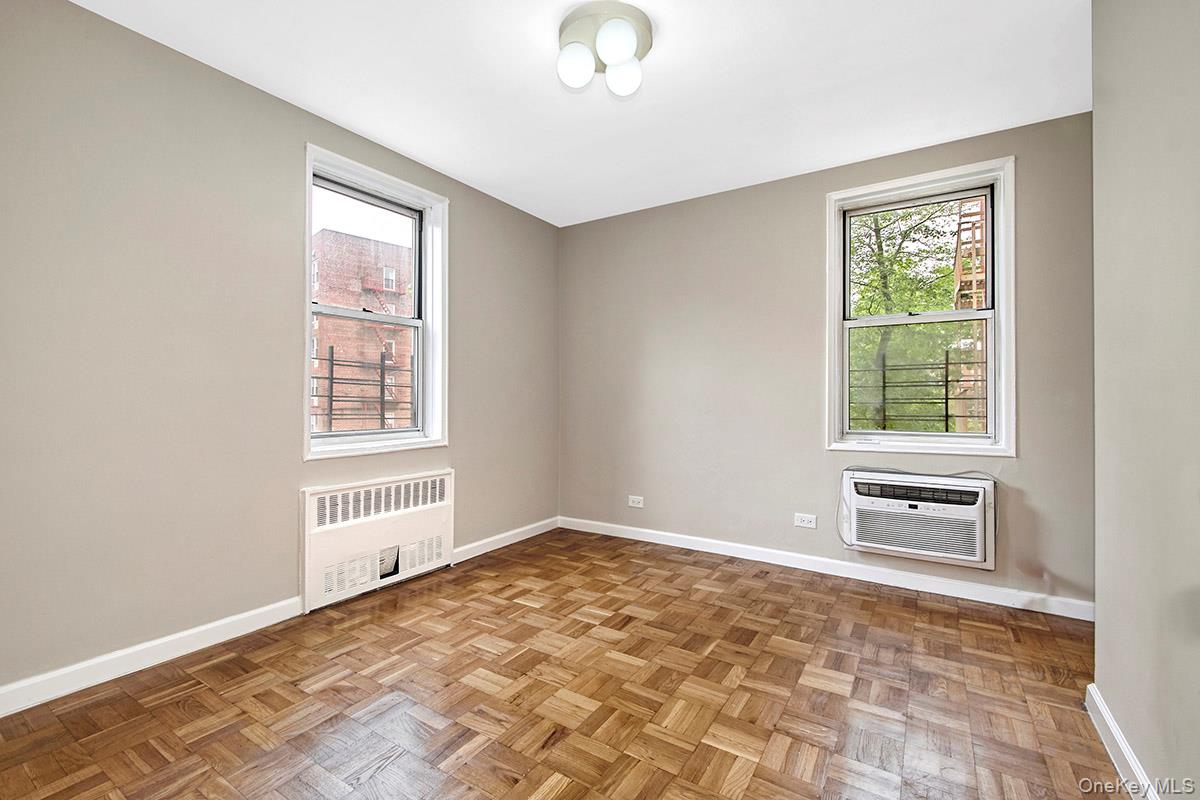 609 Kappock Street Unit: 3F