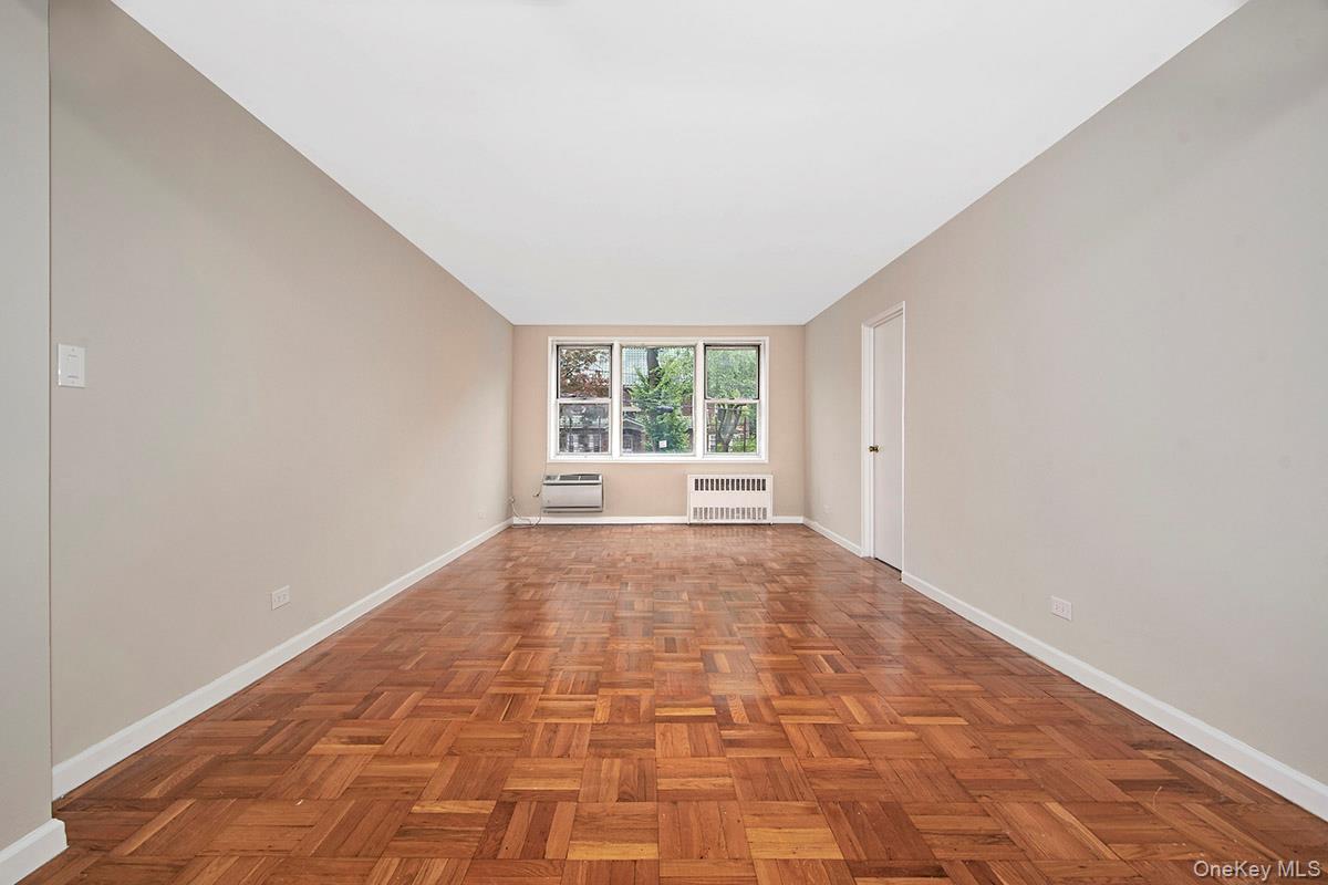 609 Kappock Street Unit: 3F