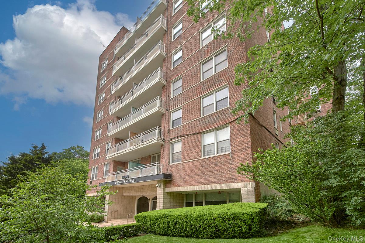 609 Kappock Street Unit: 3F