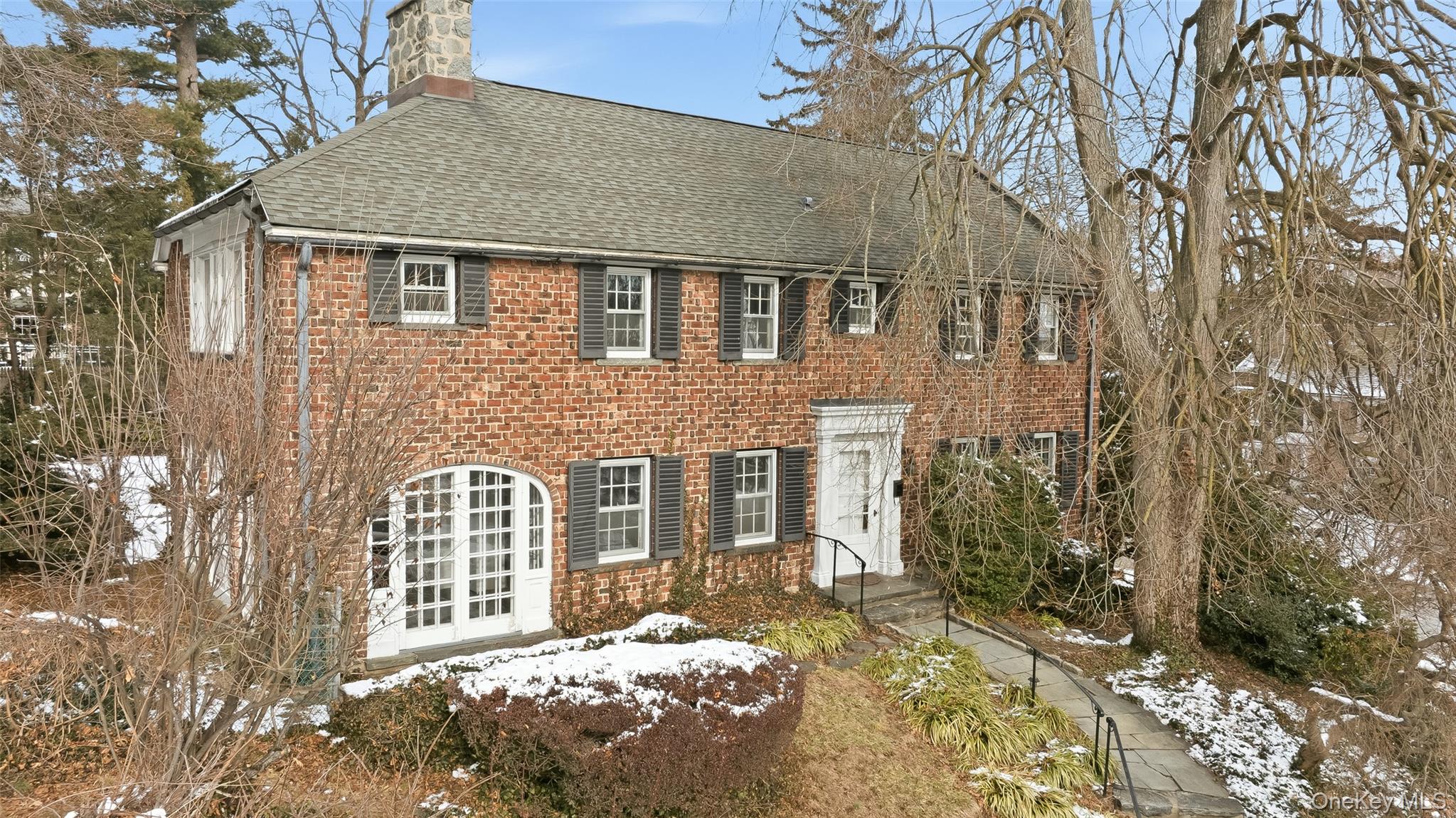 25 Seneca Street