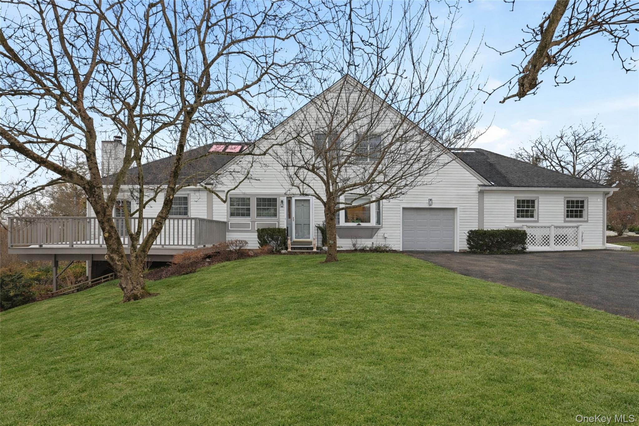 12 Brook Hills Circle