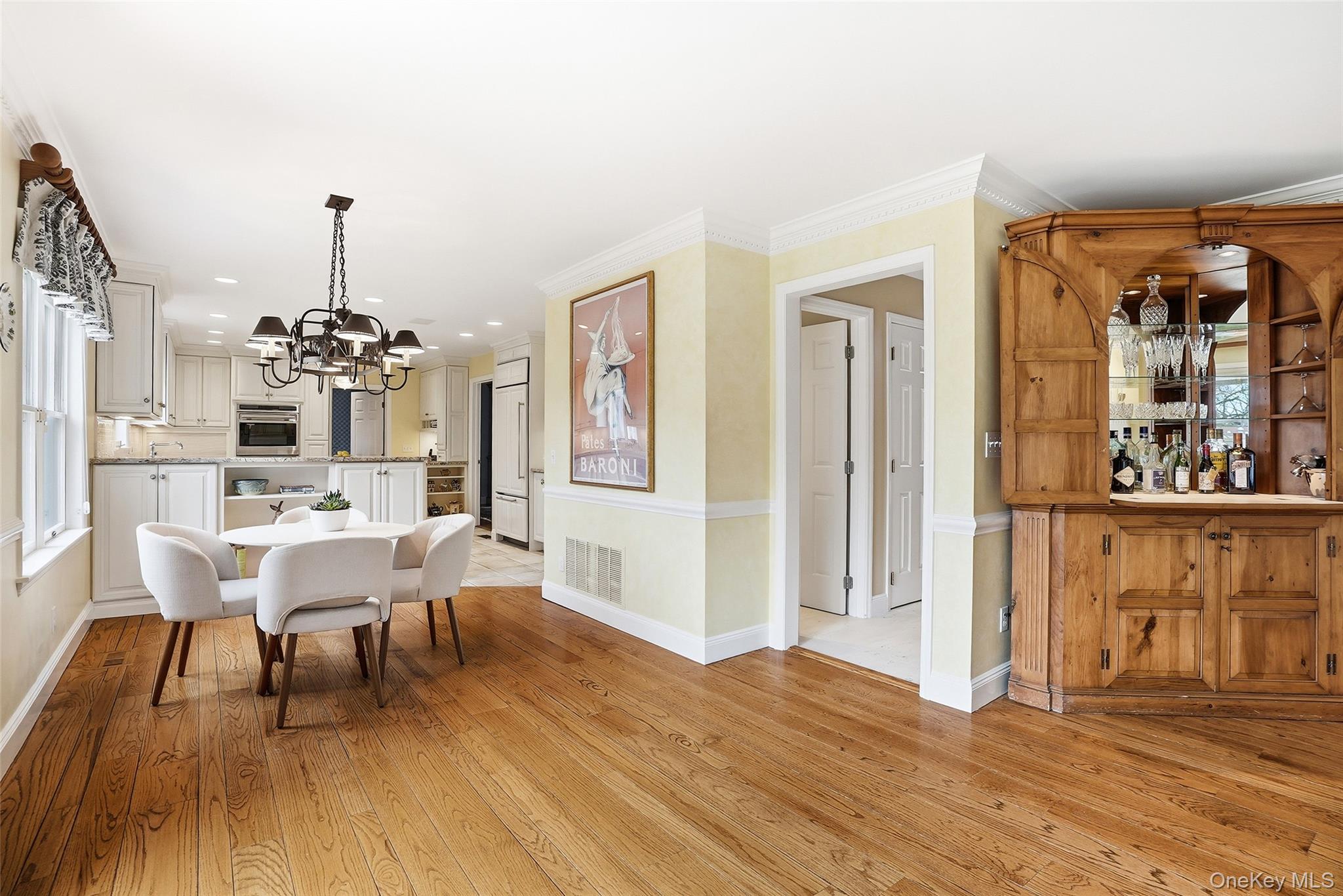 4 Ellis Court