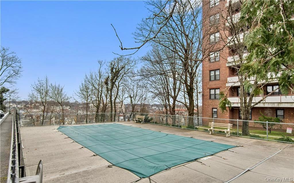 315 King Street Unit: 3C