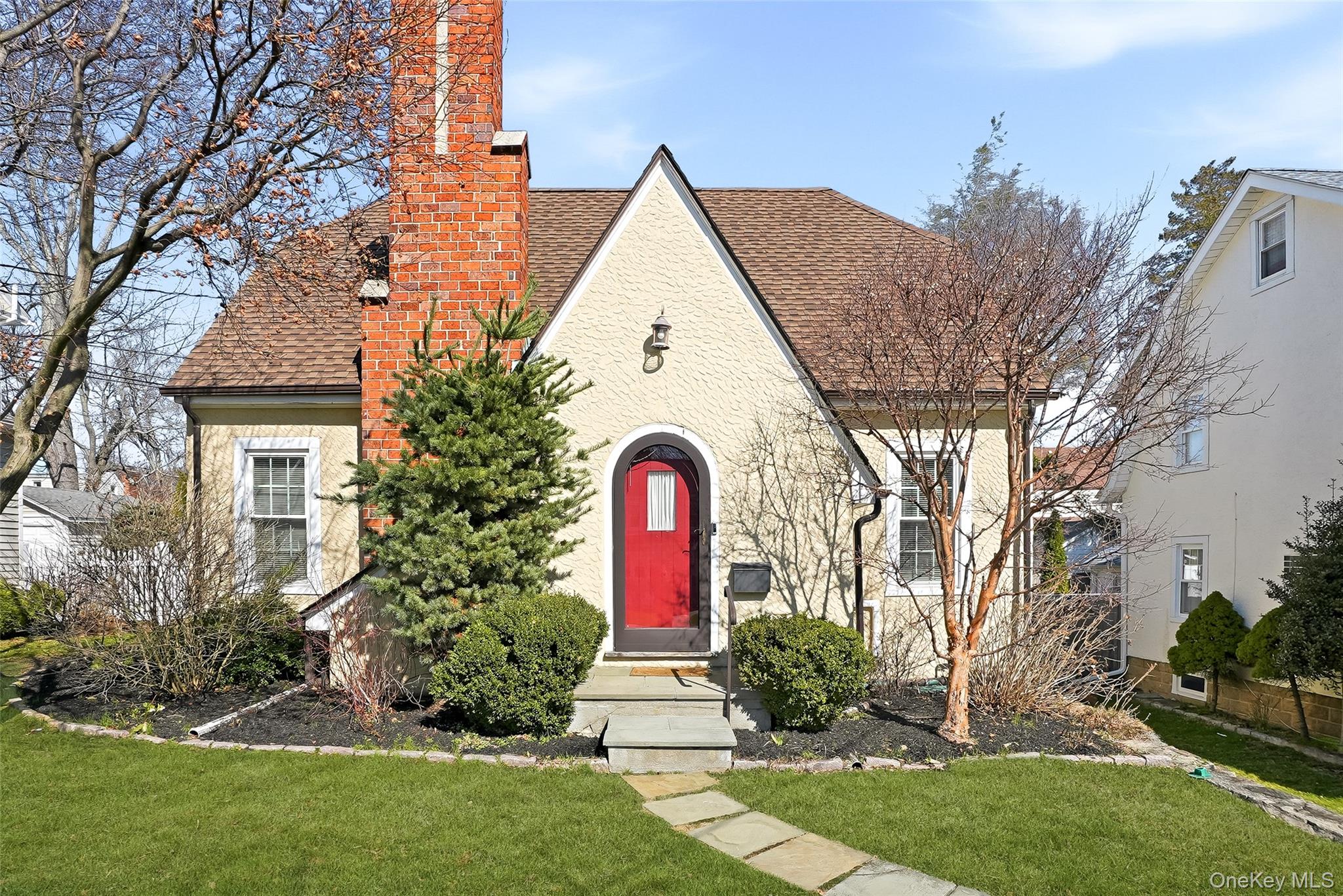 72 Hawley Avenue