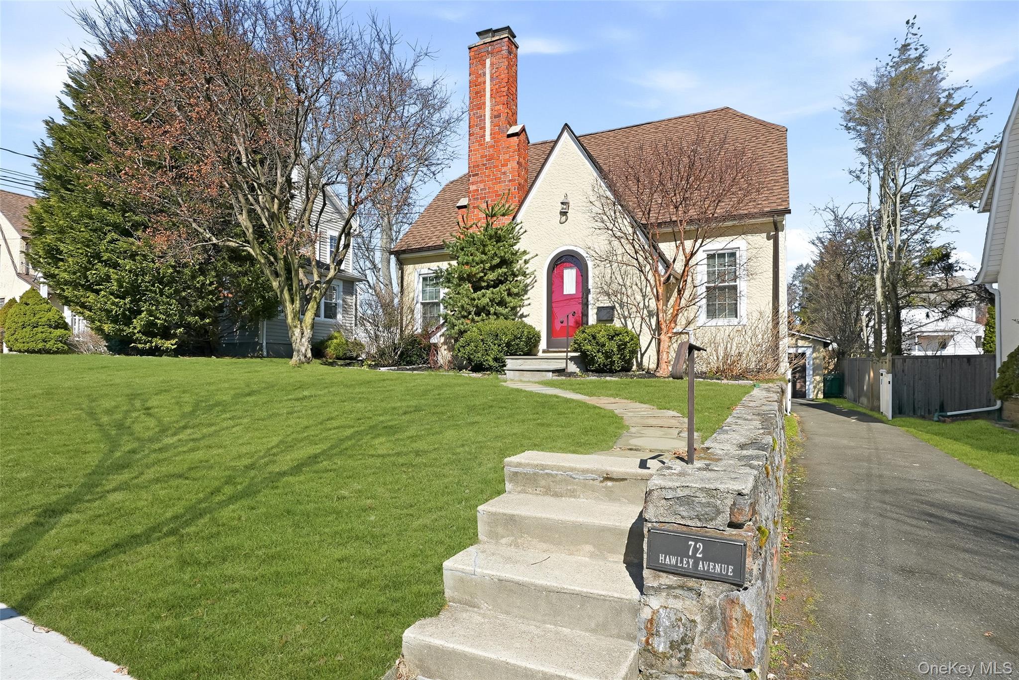 72 Hawley Avenue
