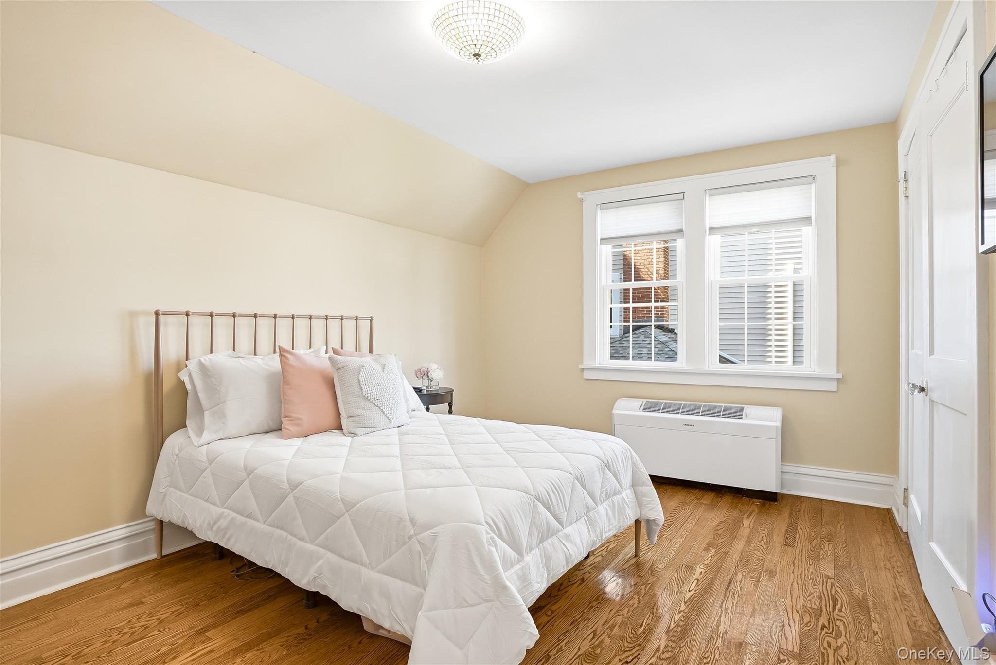 72 Hawley Avenue