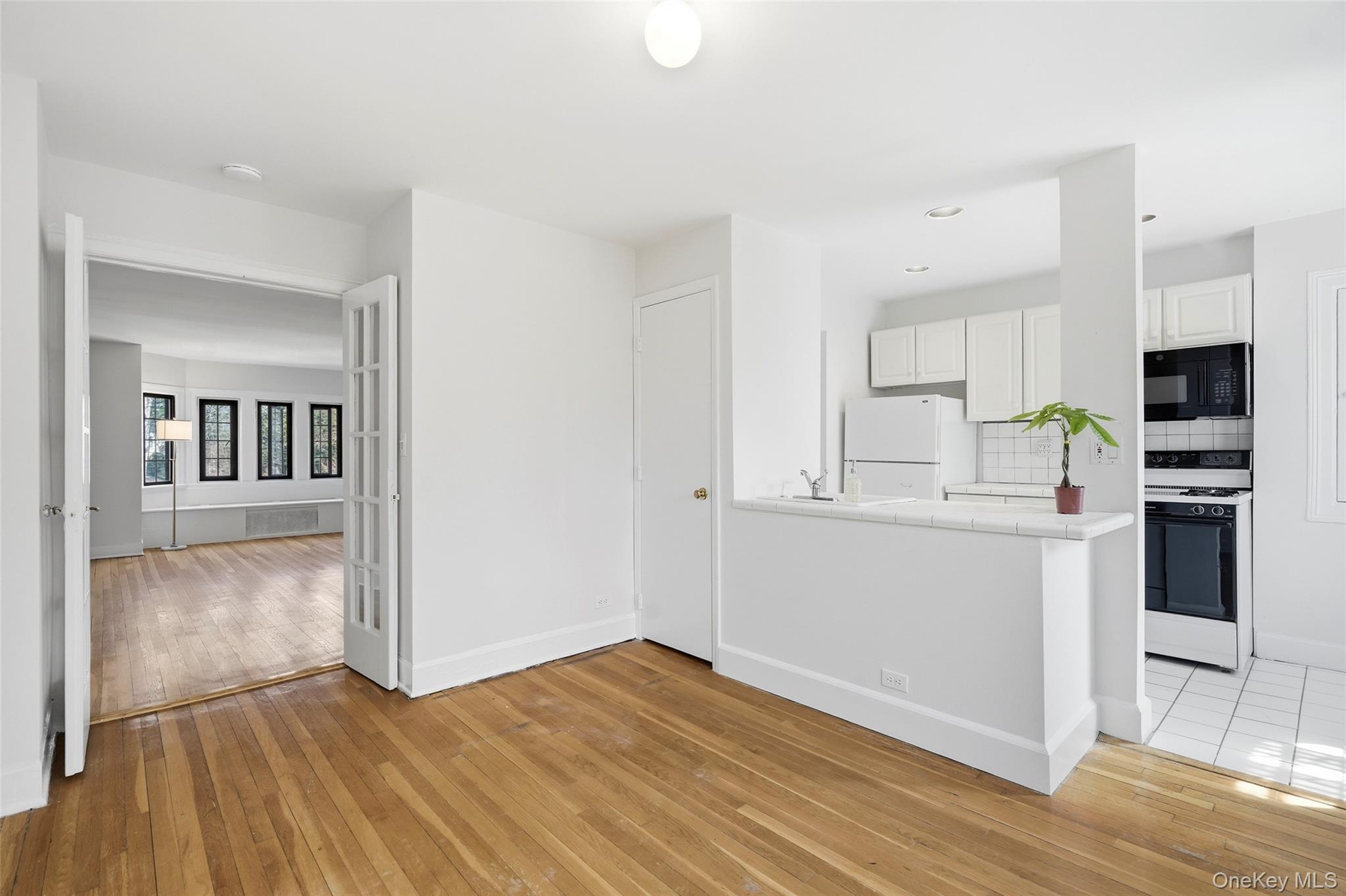 6 Davis Avenue Unit: C-22