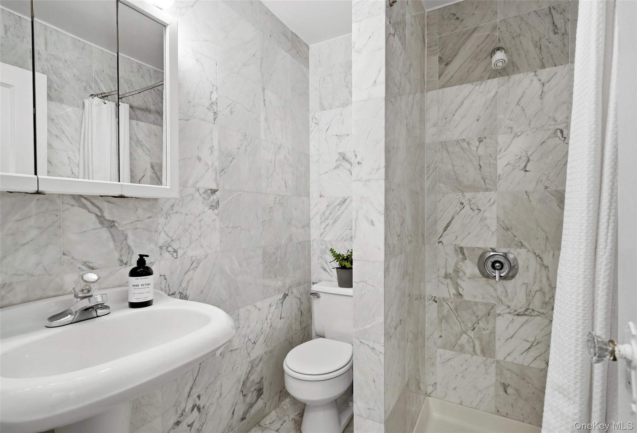 6 Davis Avenue Unit: C-22