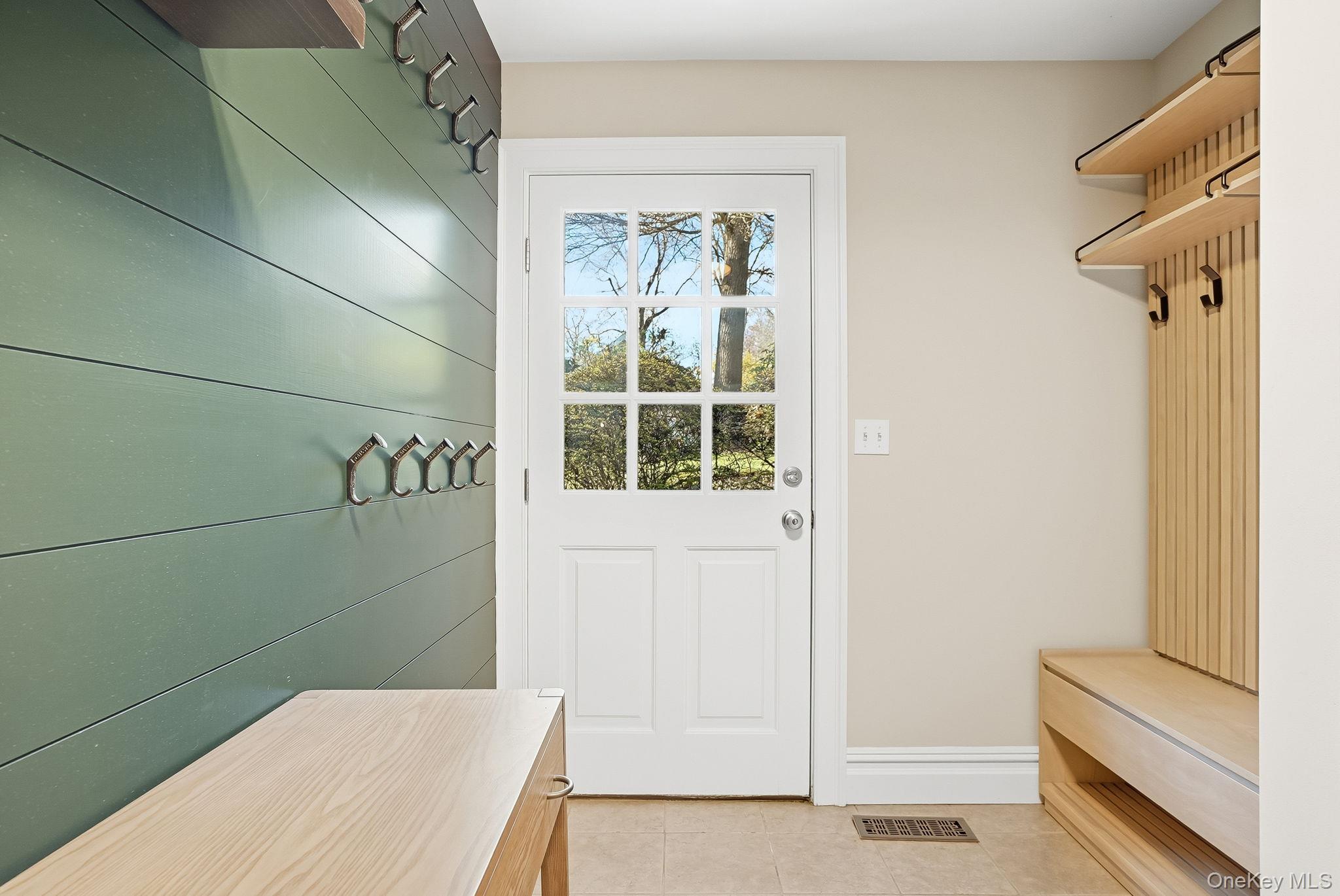 4 Boulder Road