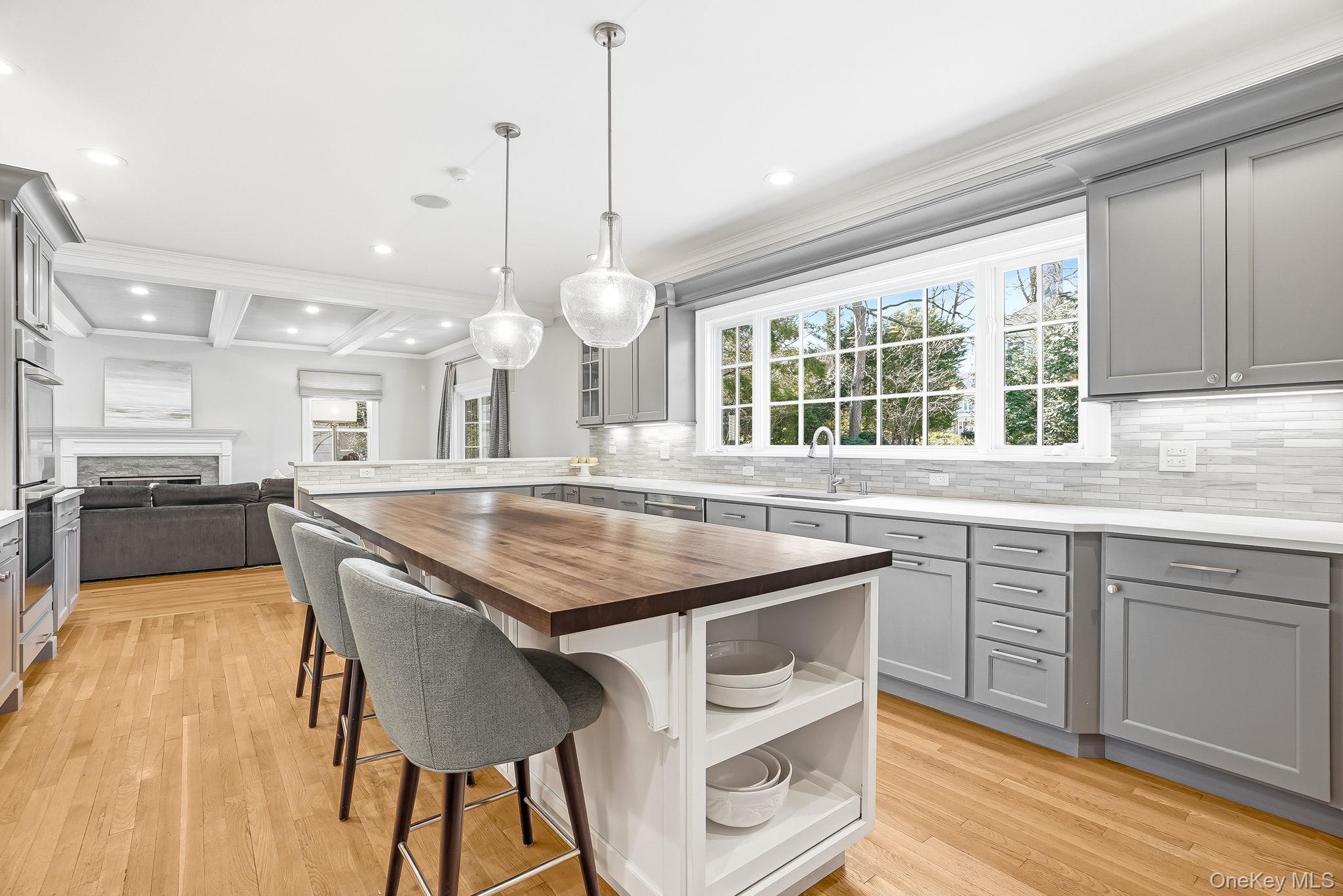 4 Boulder Road