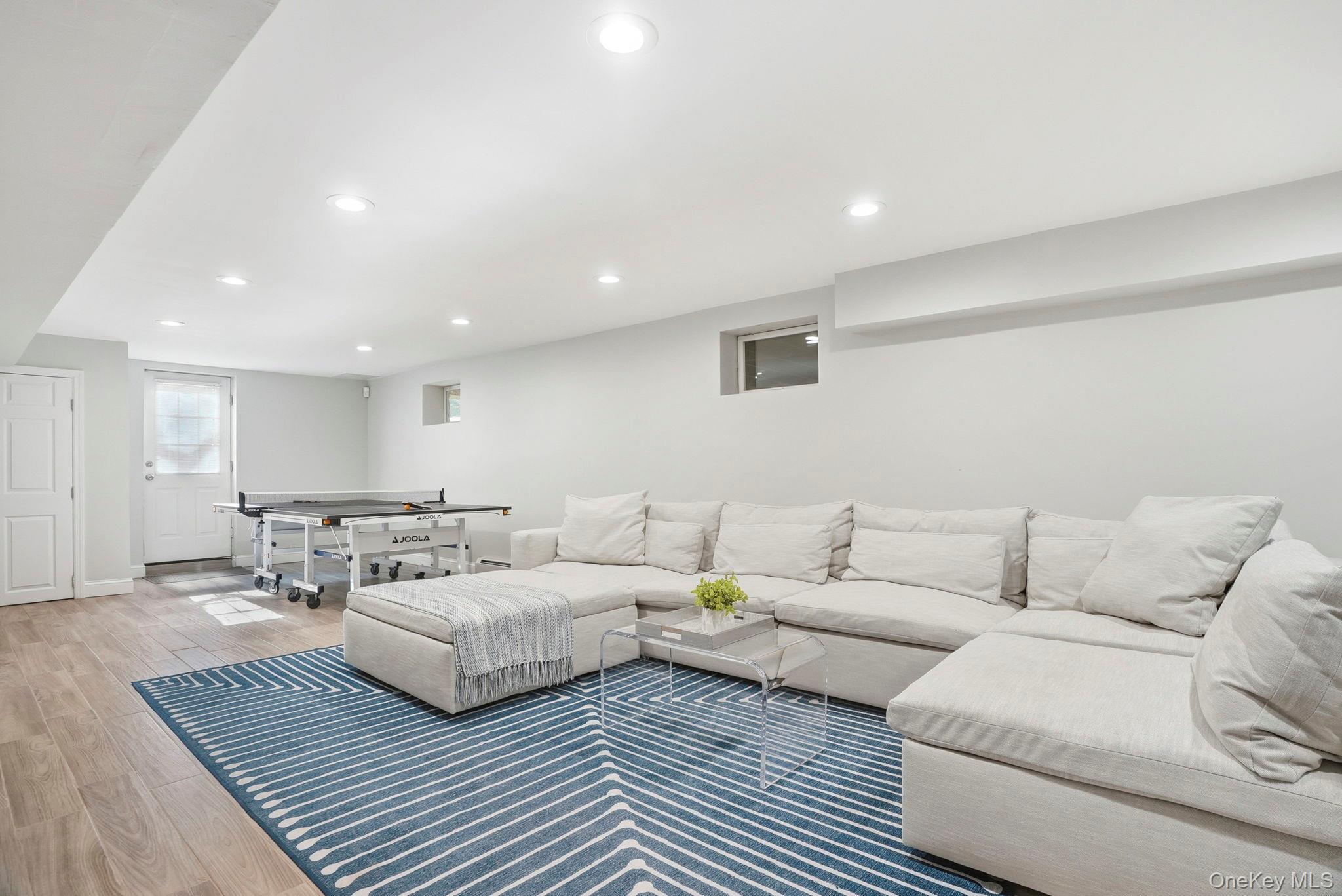 4 Boulder Road