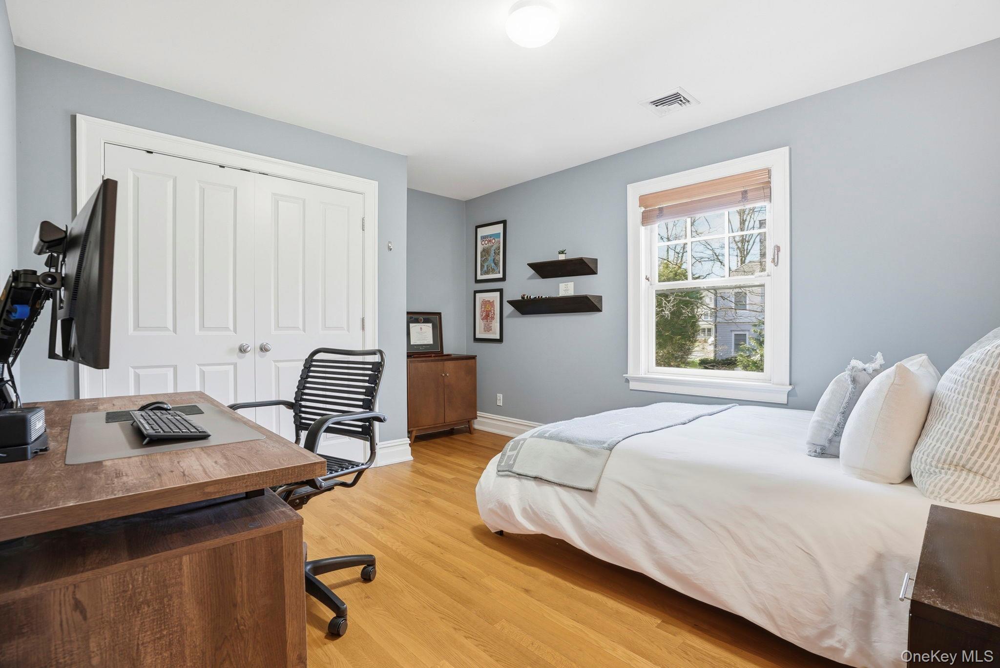 4 Boulder Road