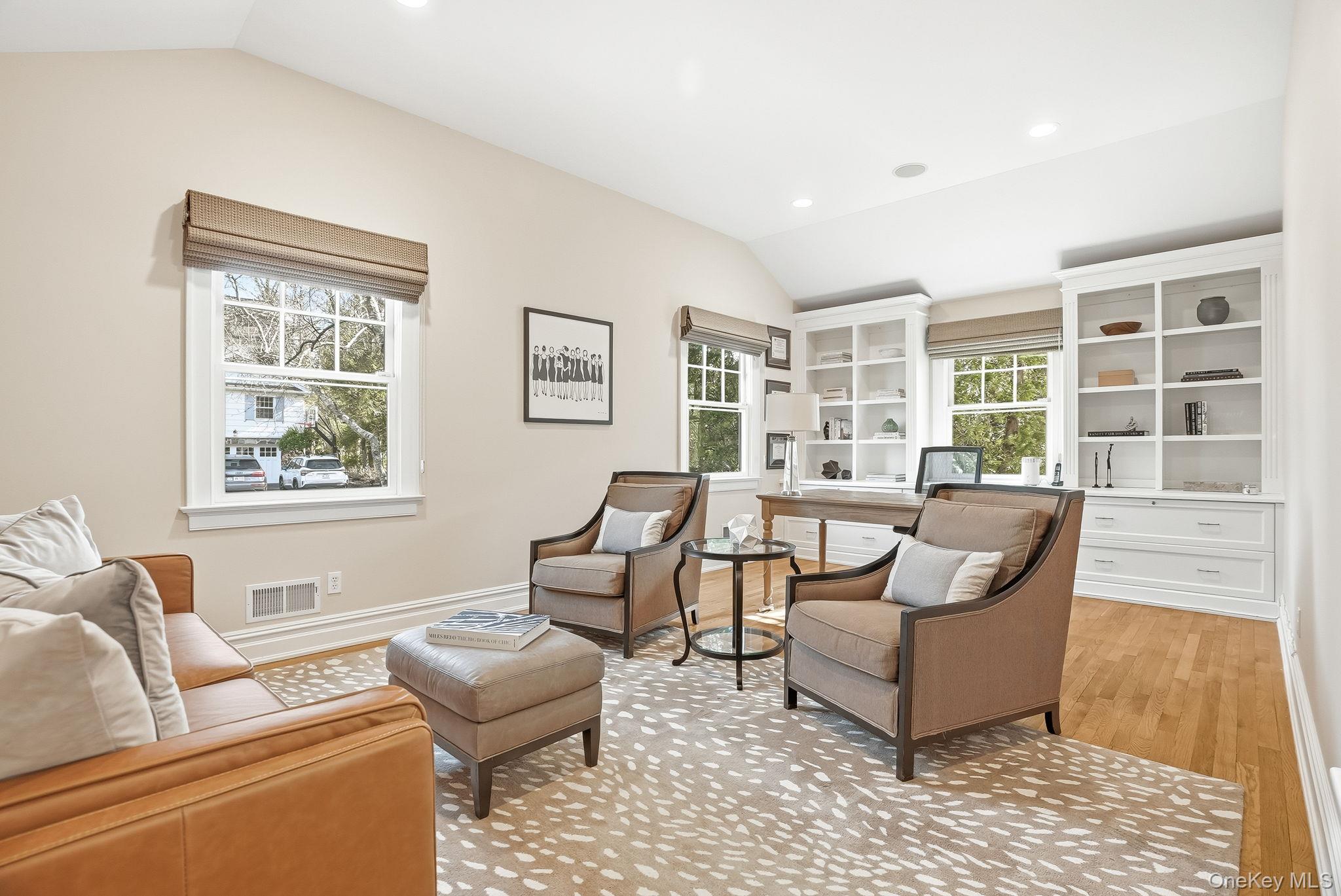 4 Boulder Road