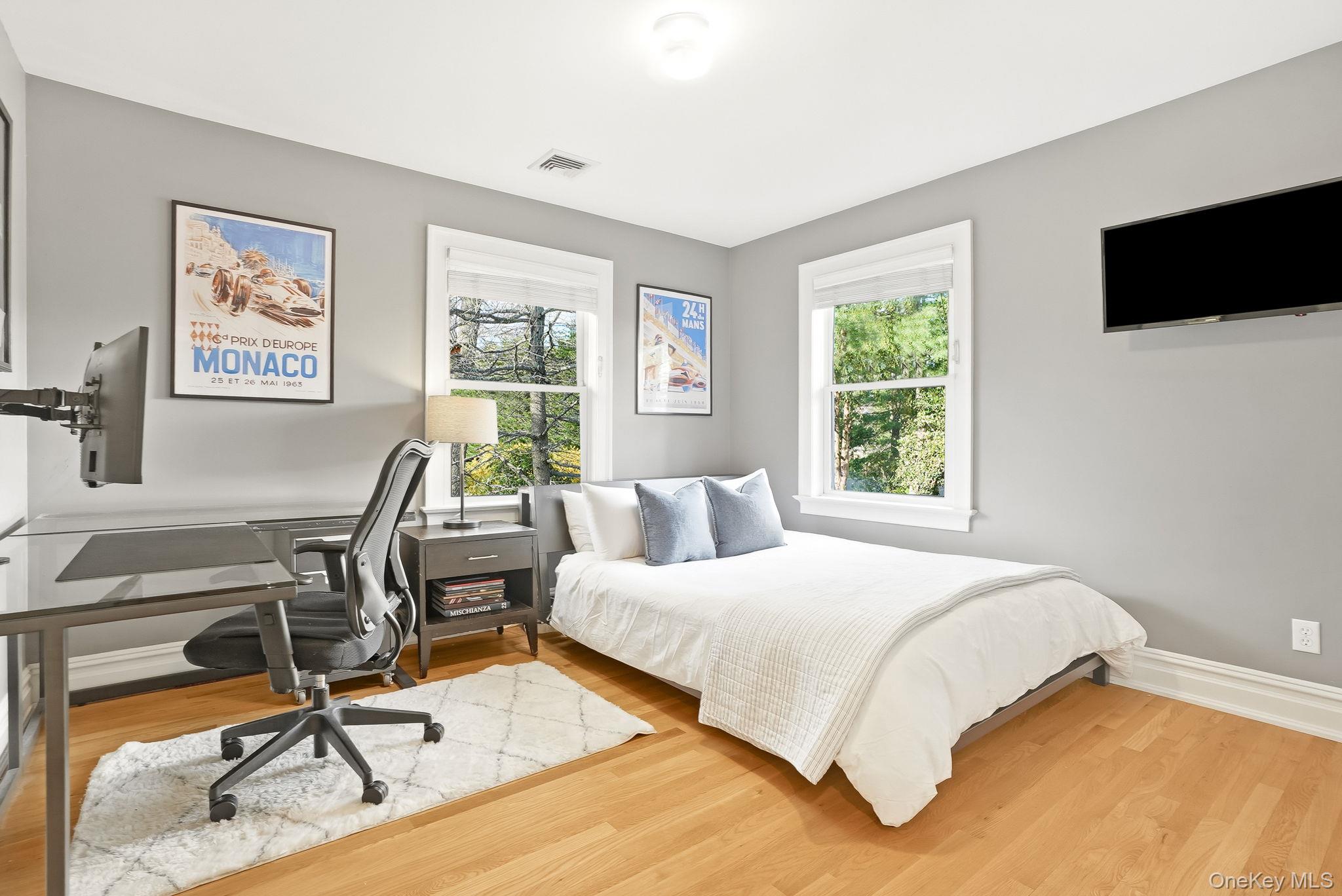 4 Boulder Road
