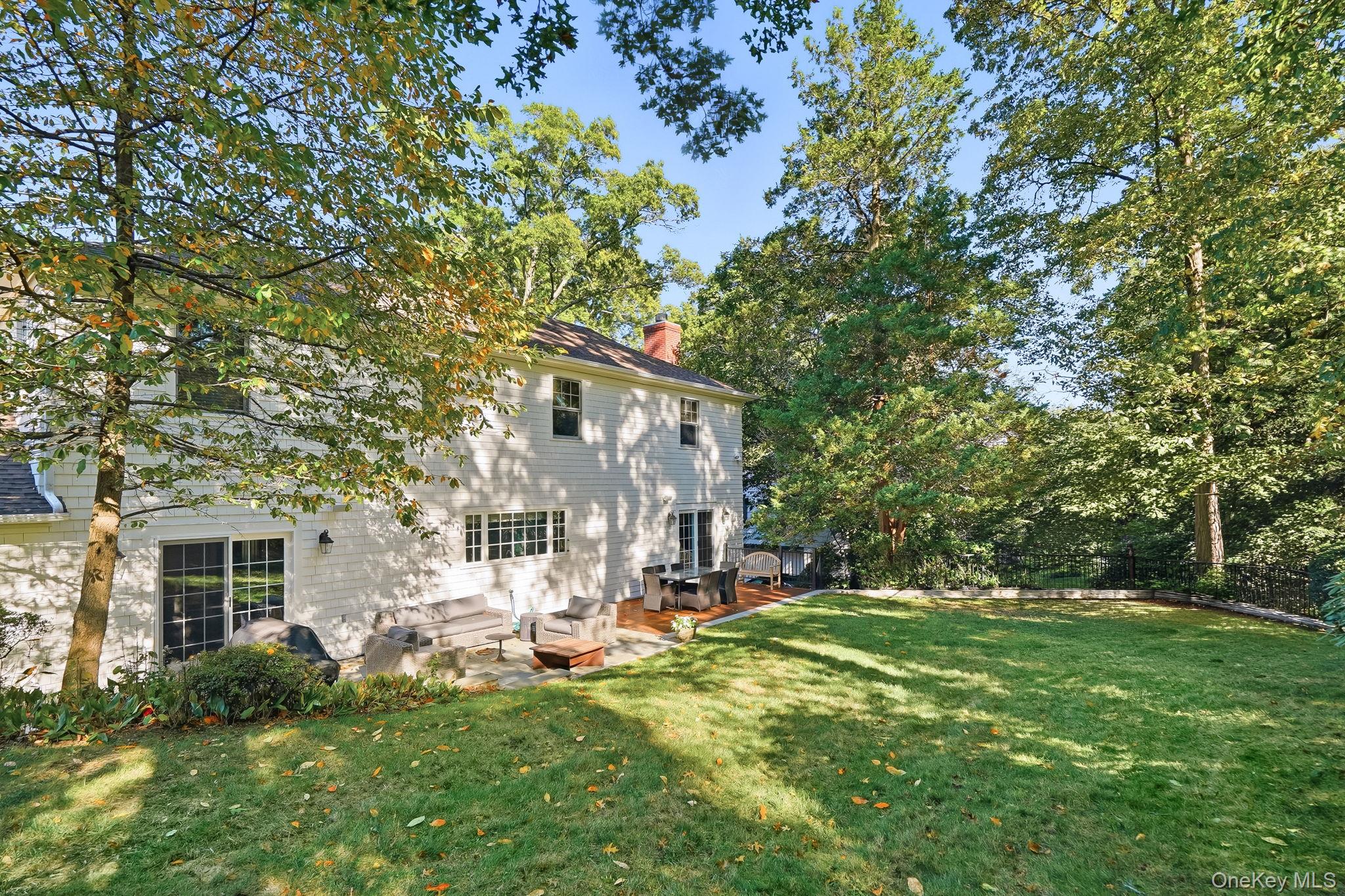 4 Boulder Road