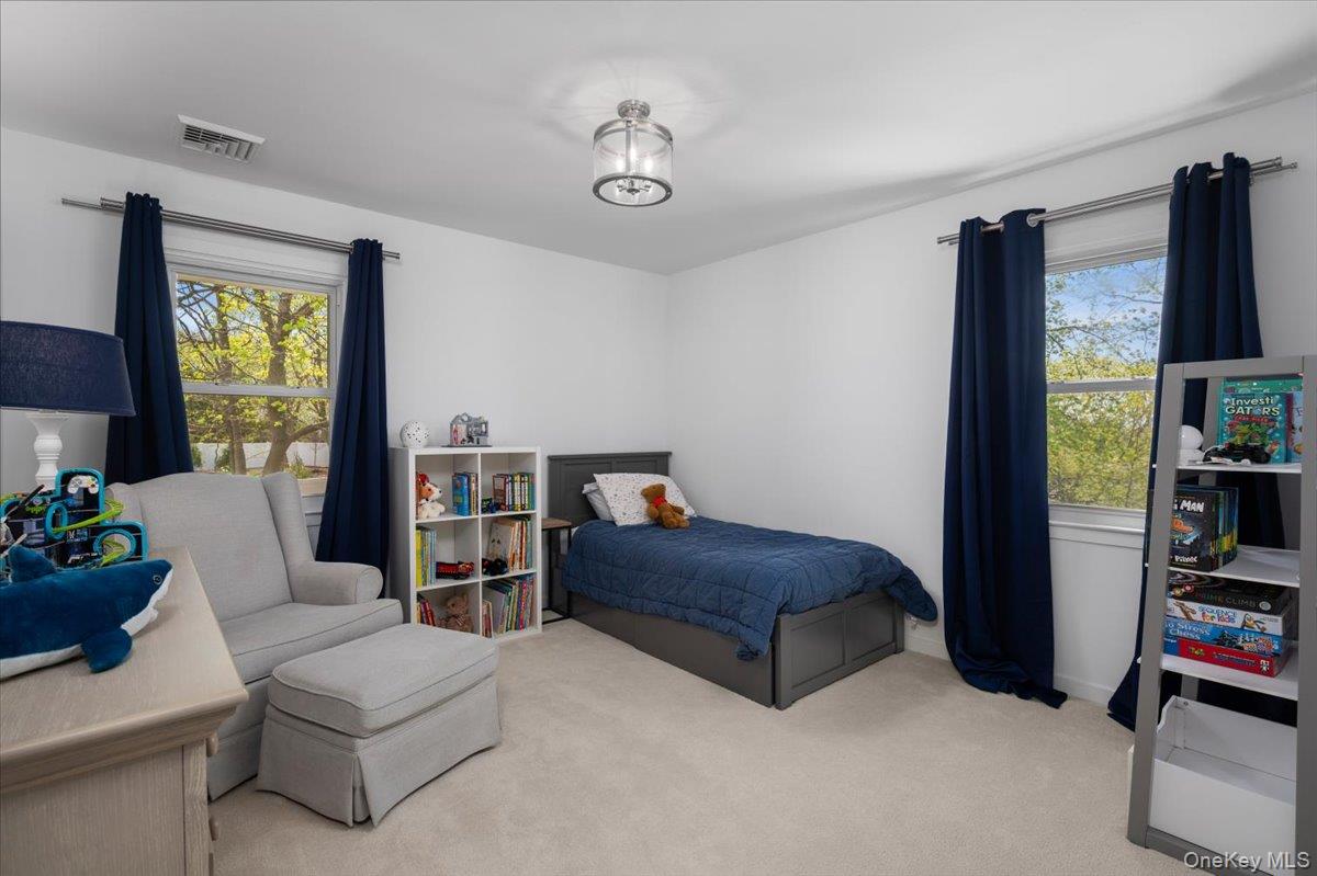 8 Fairlawn Parkway