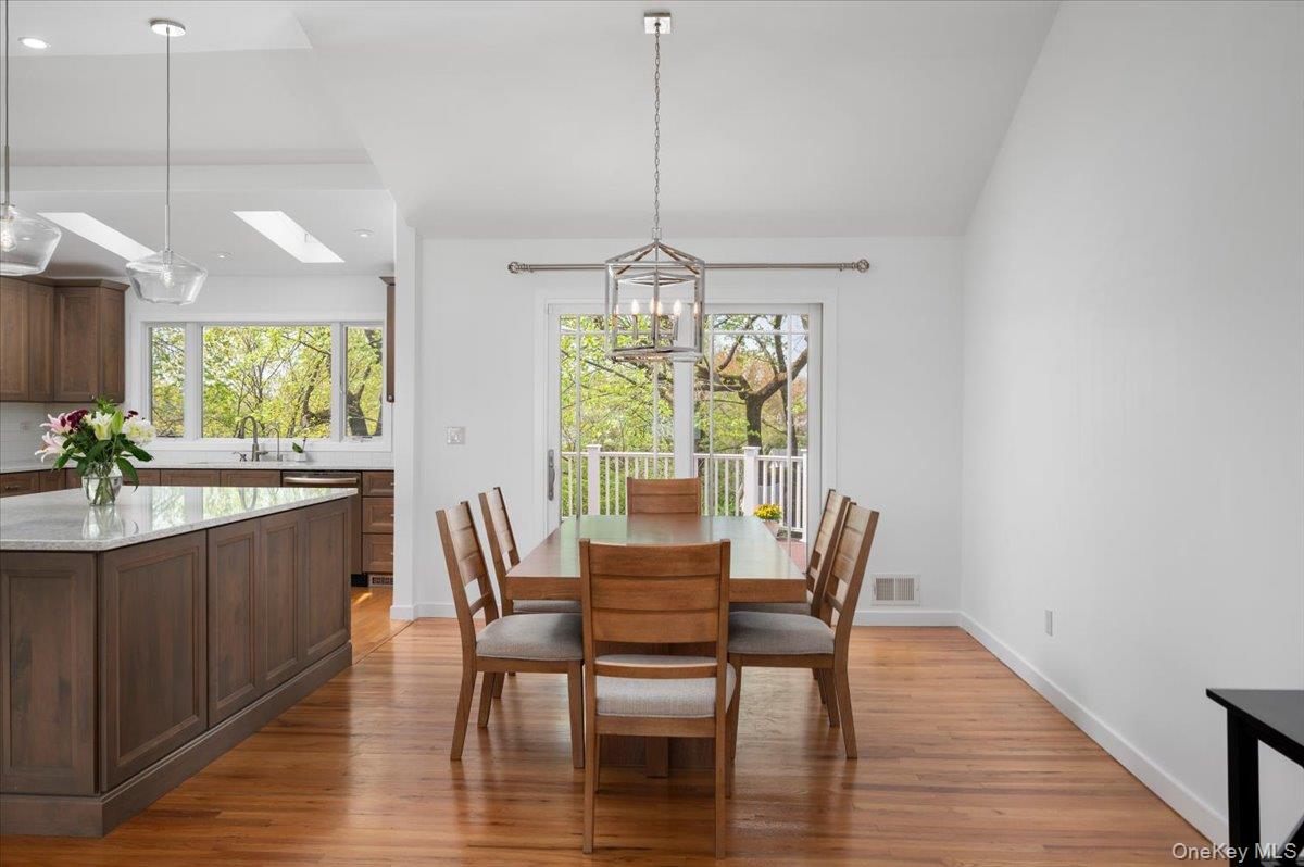 8 Fairlawn Parkway