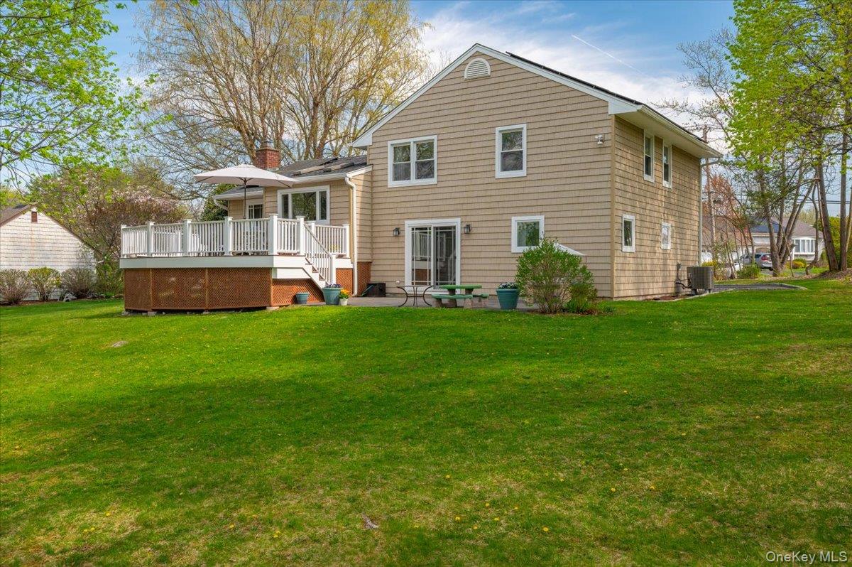 8 Fairlawn Parkway