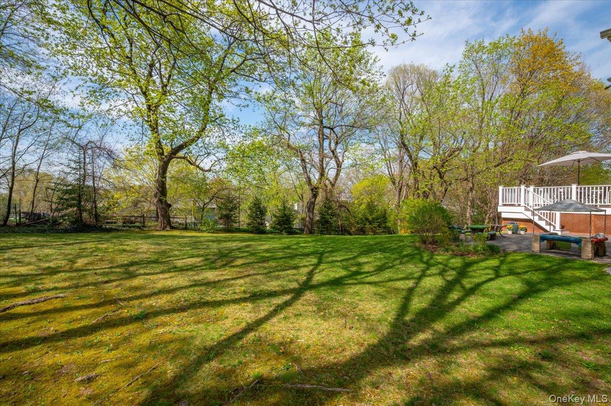 8 Fairlawn Parkway
