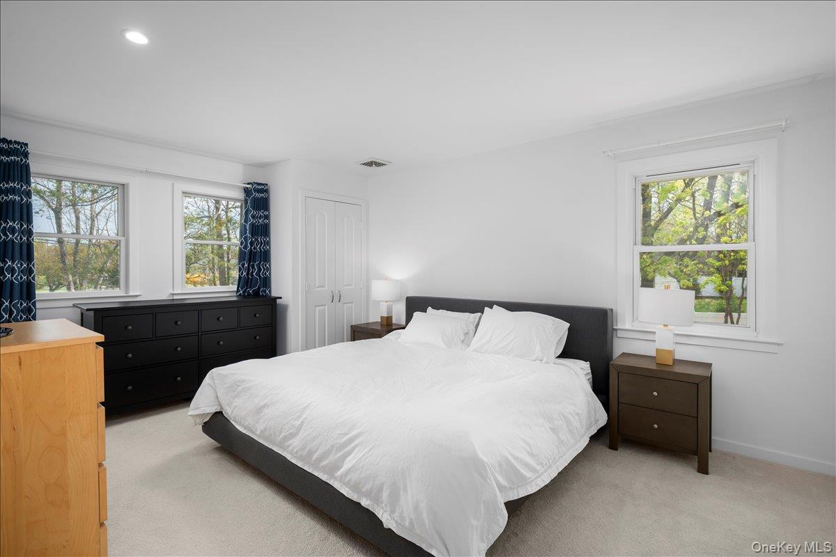 8 Fairlawn Parkway