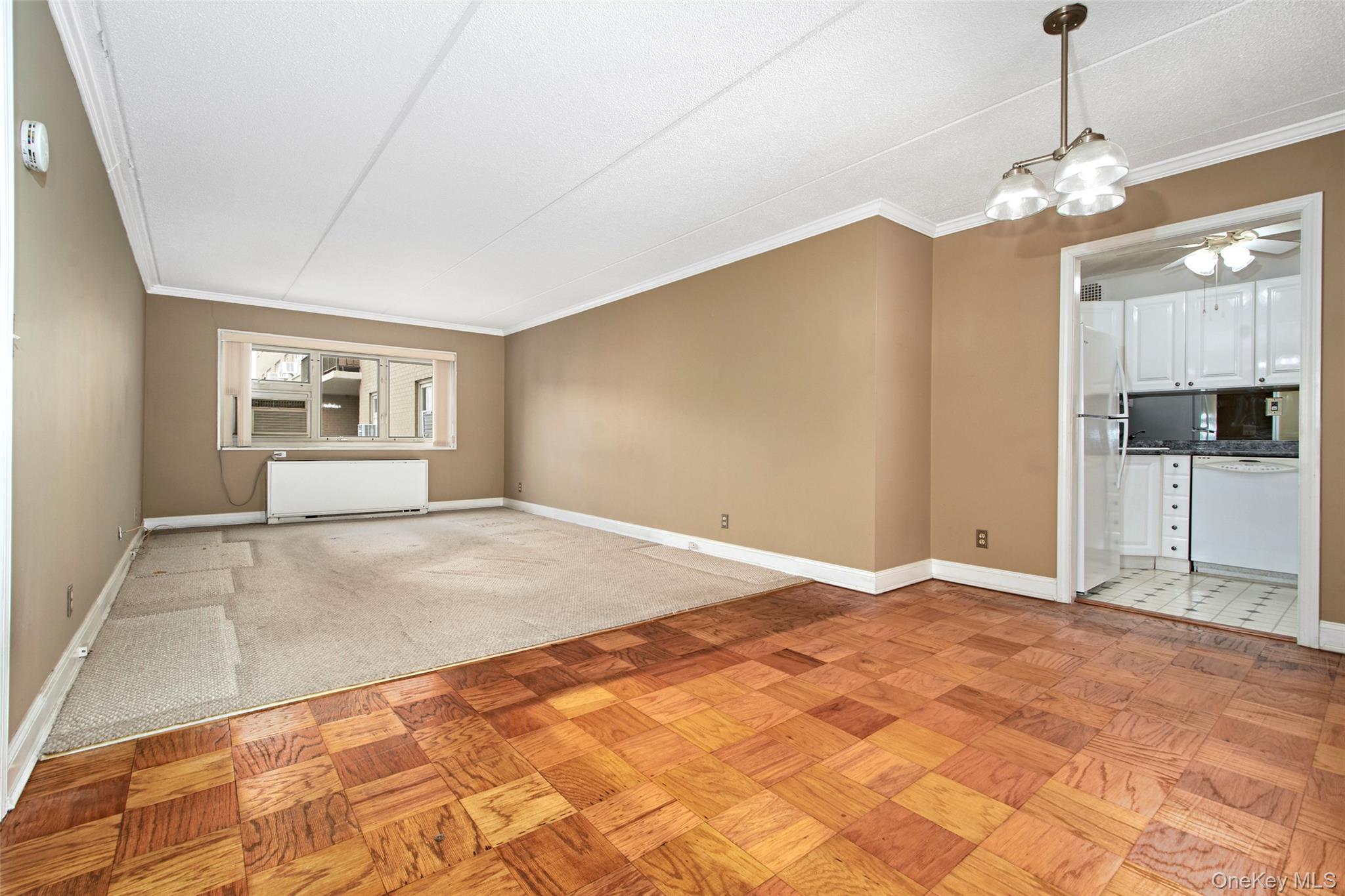 480 Halstead Avenue Unit: 4V