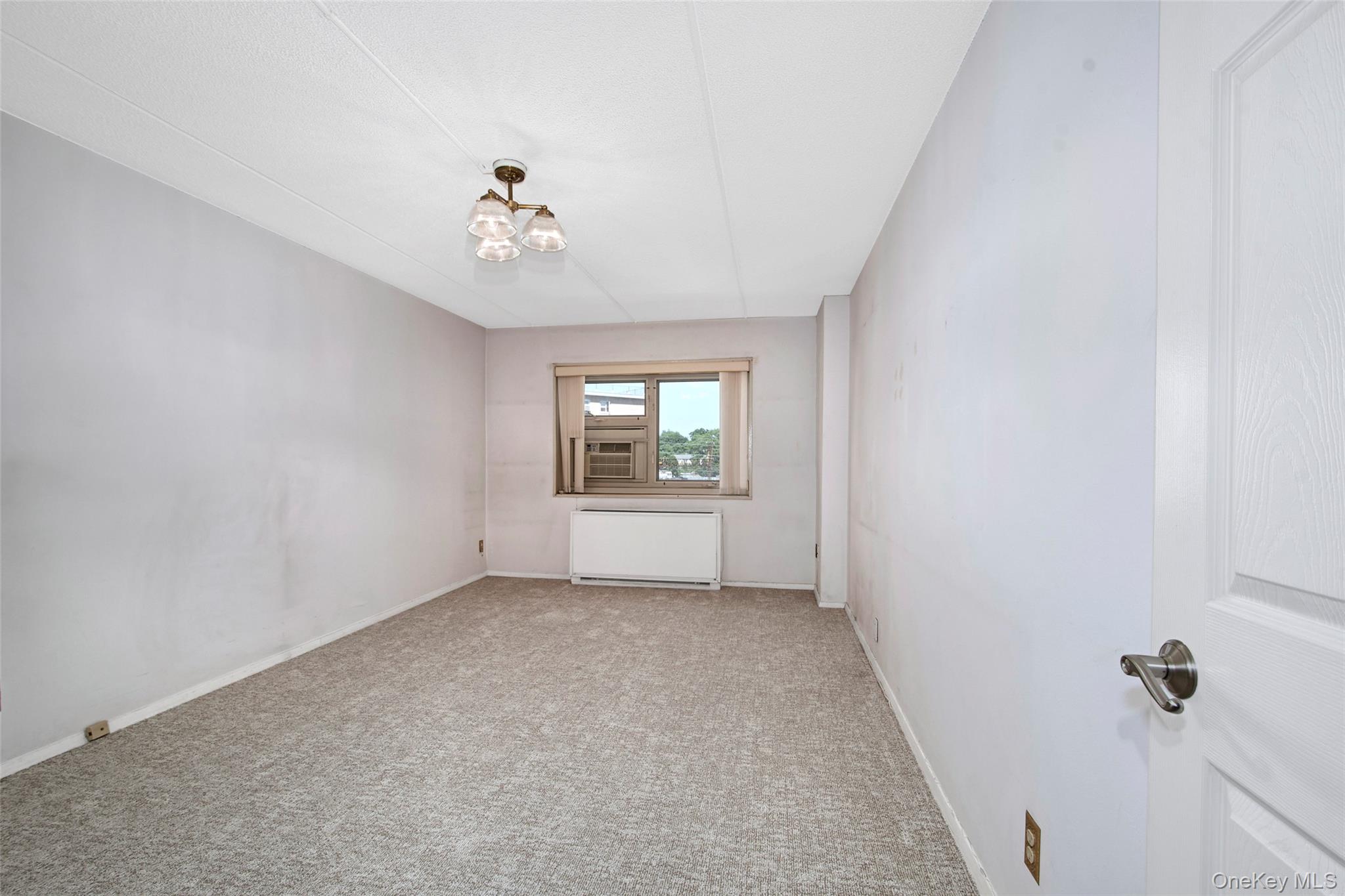 480 Halstead Avenue Unit: 4V