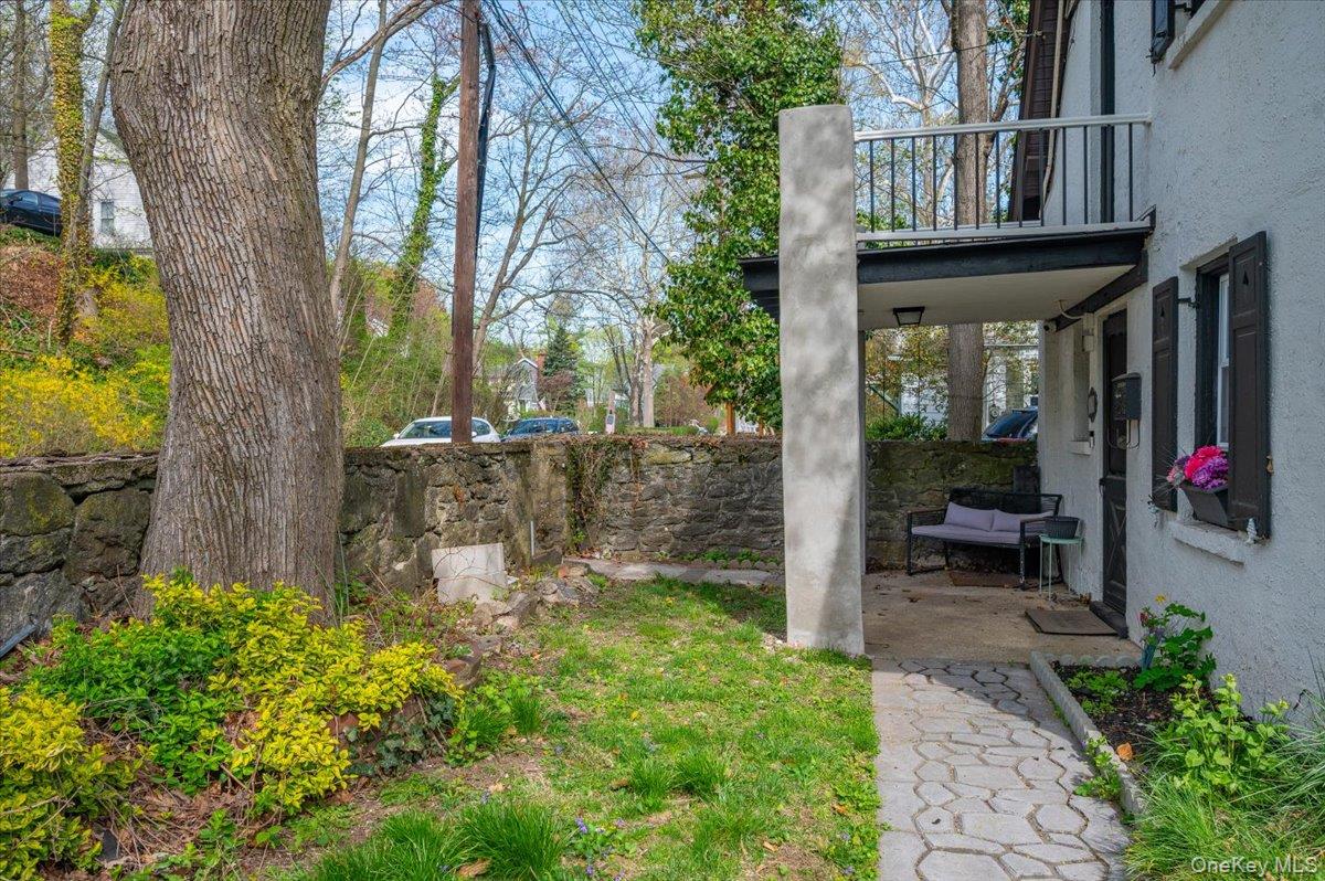25 Whitewood Avenue