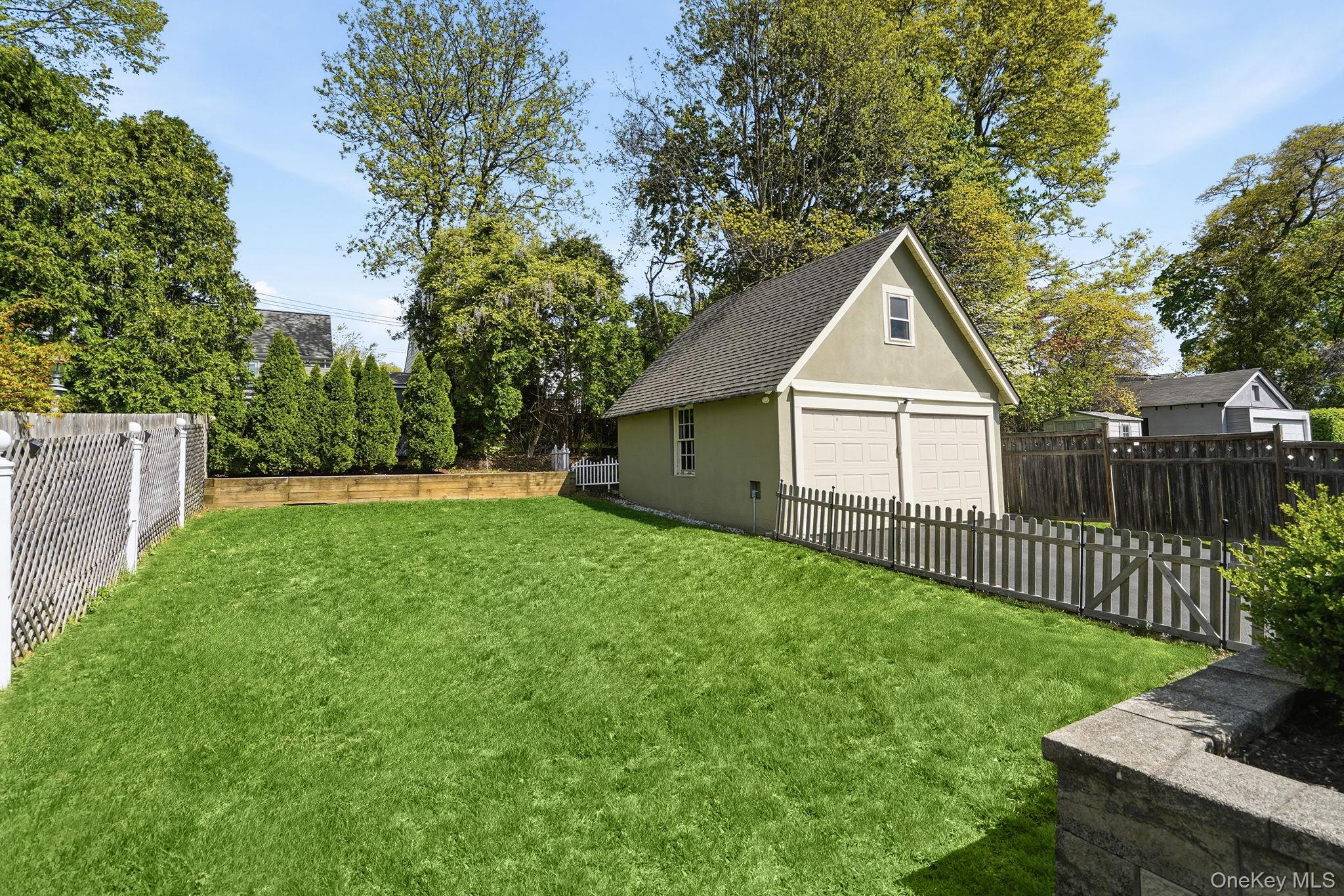 112 Hobart Avenue