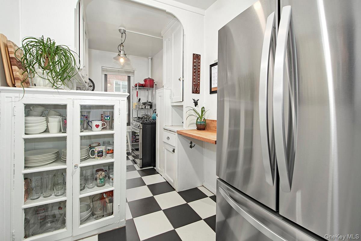 246 Bronxville Road Unit: I3