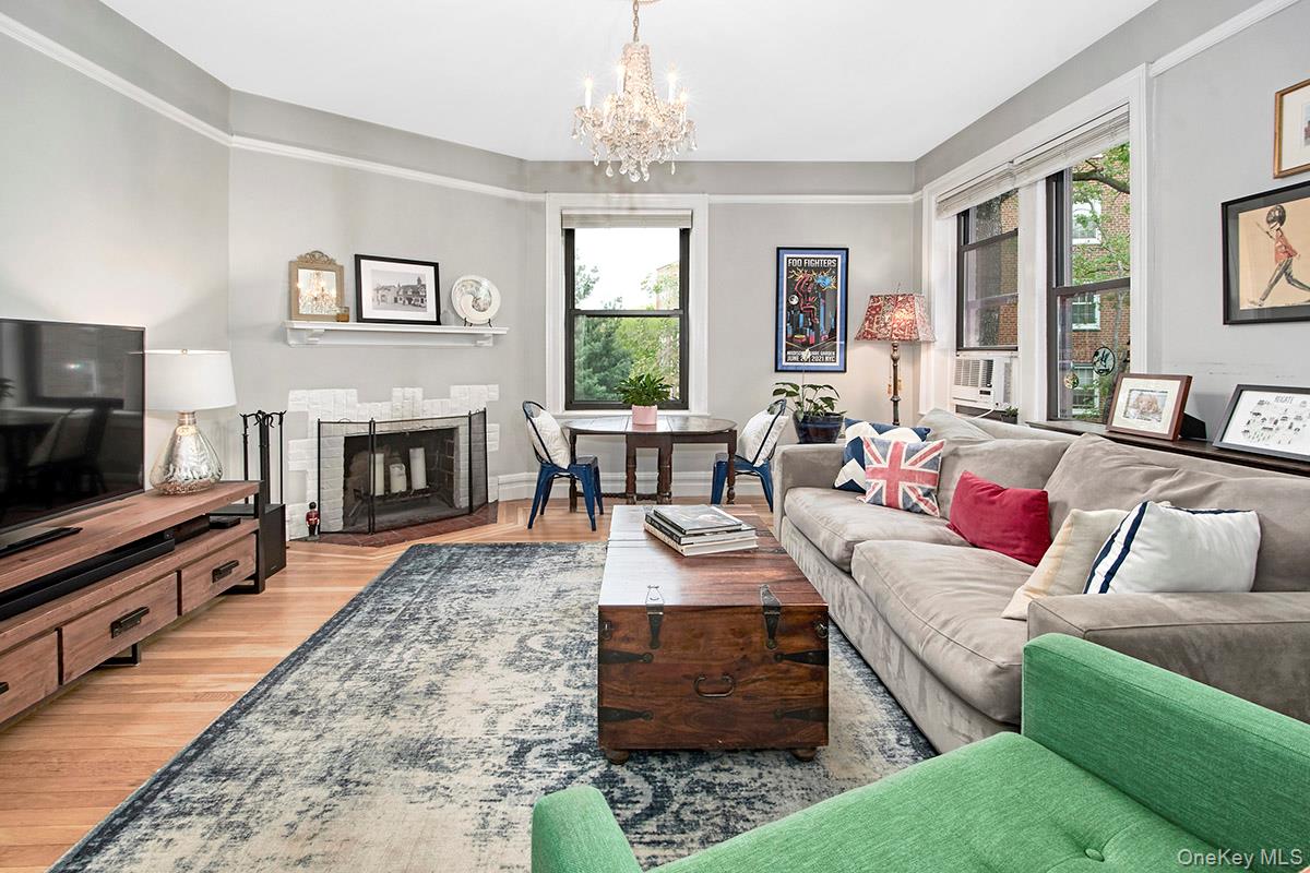 246 Bronxville Road Unit: I3