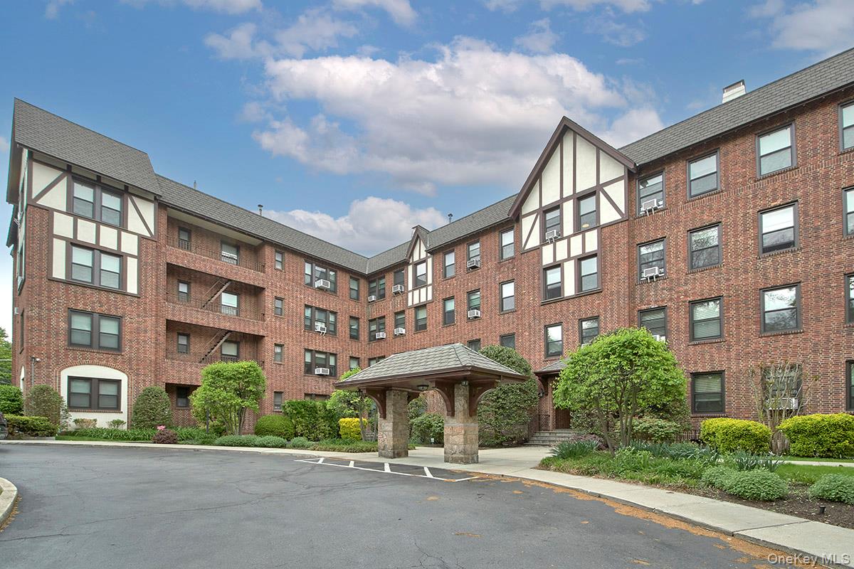 246 Bronxville Road Unit: I3