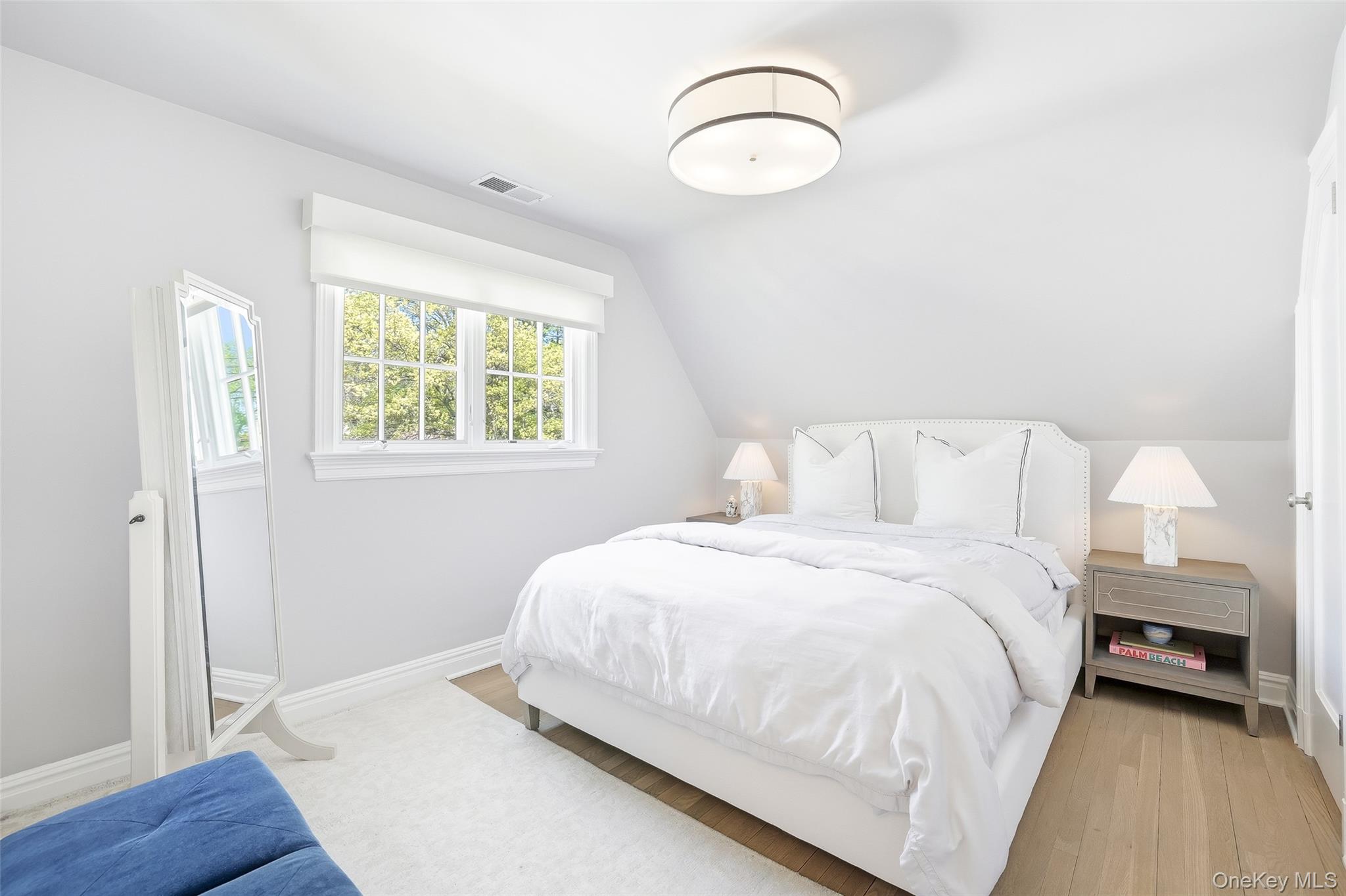 138 Oakland Beach Avenue