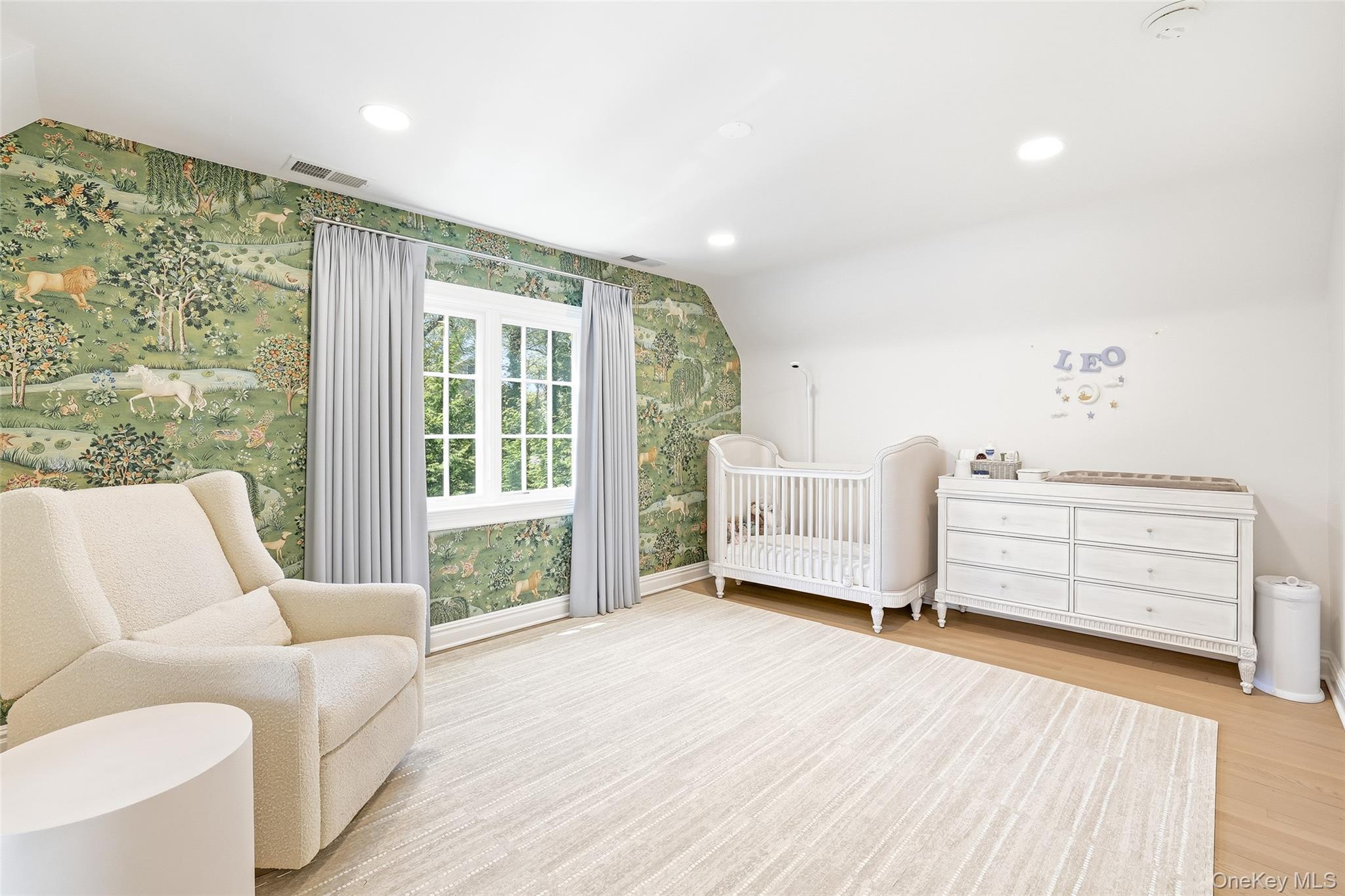 138 Oakland Beach Avenue