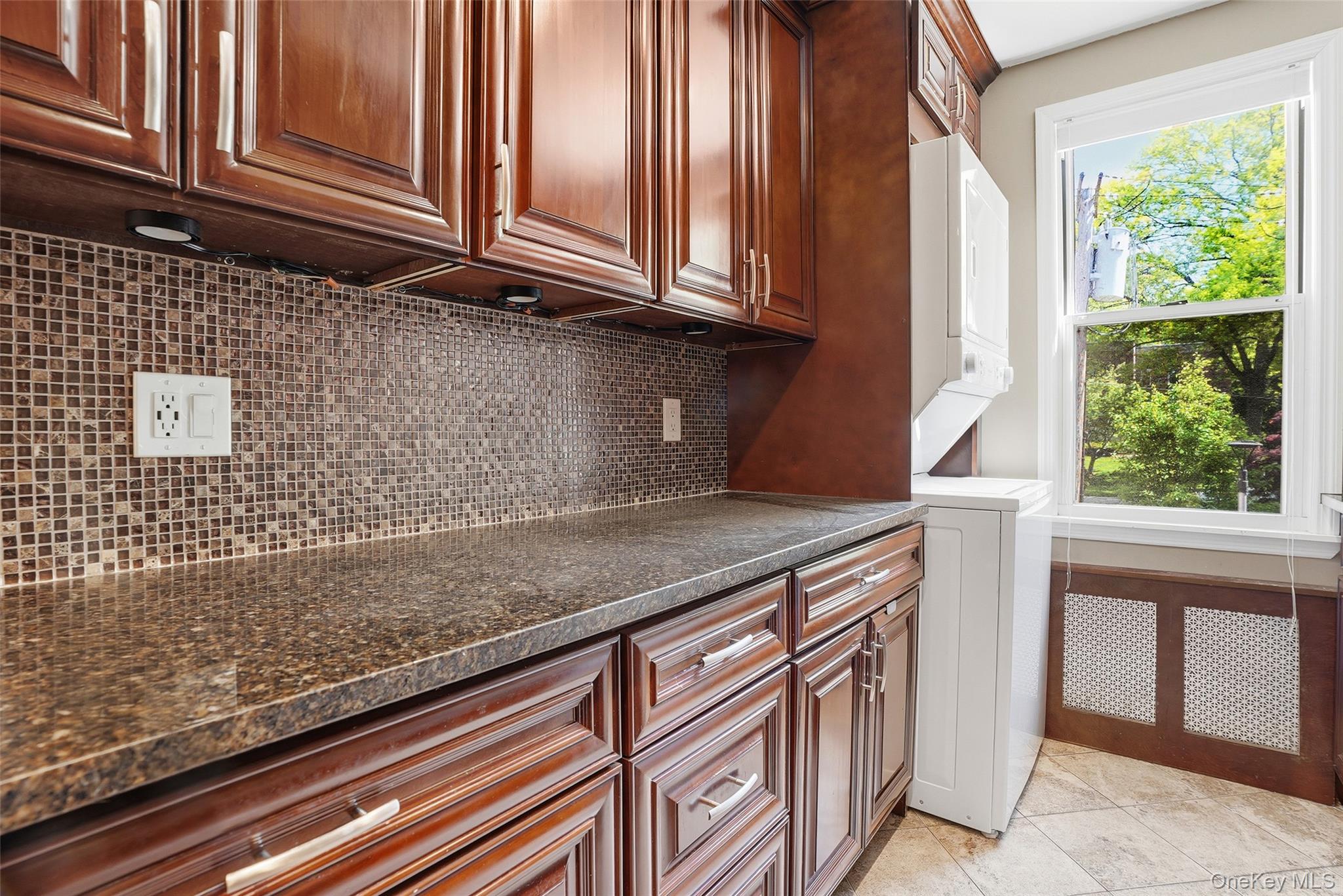 324 Palmer Terrace Unit: 1A