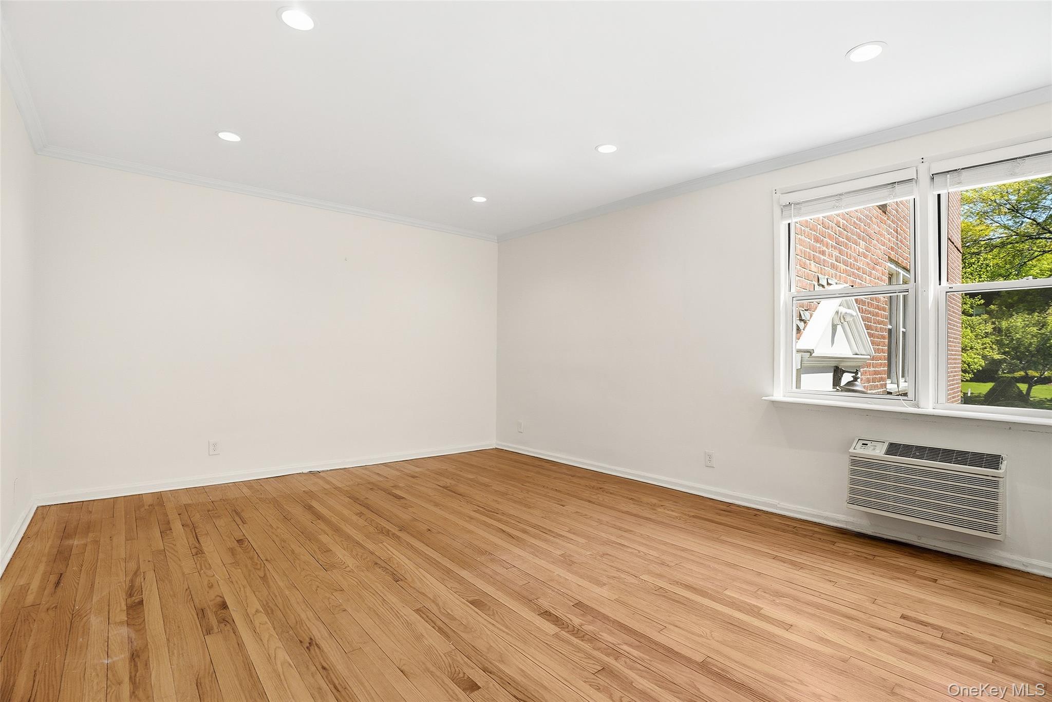 324 Palmer Terrace Unit: 1A