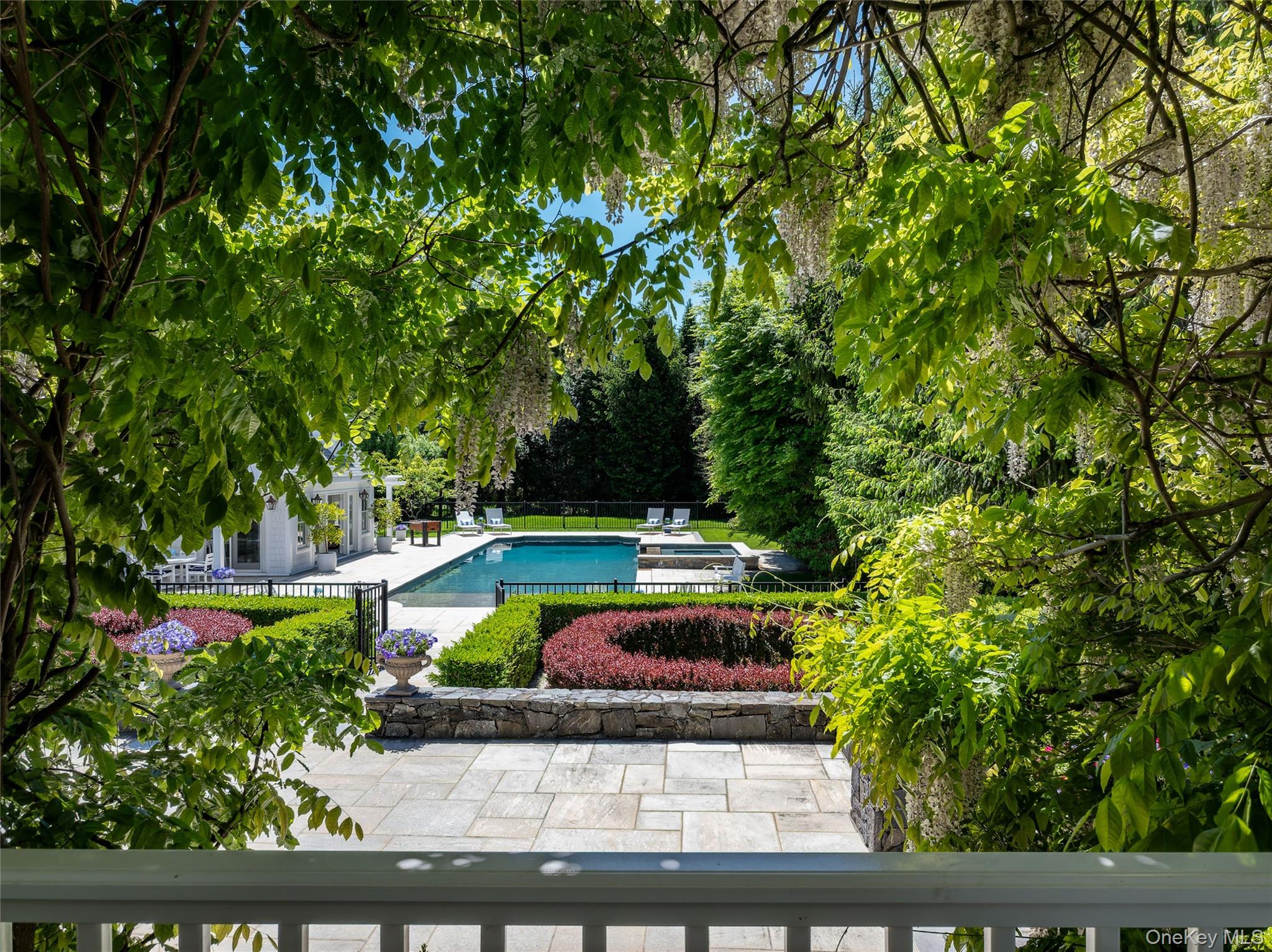 280 Highland Road