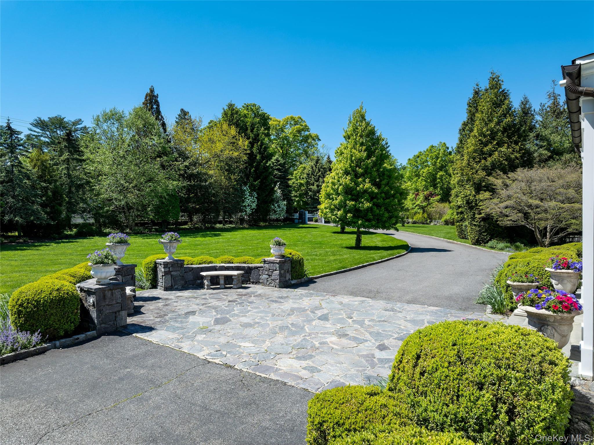 280 Highland Road