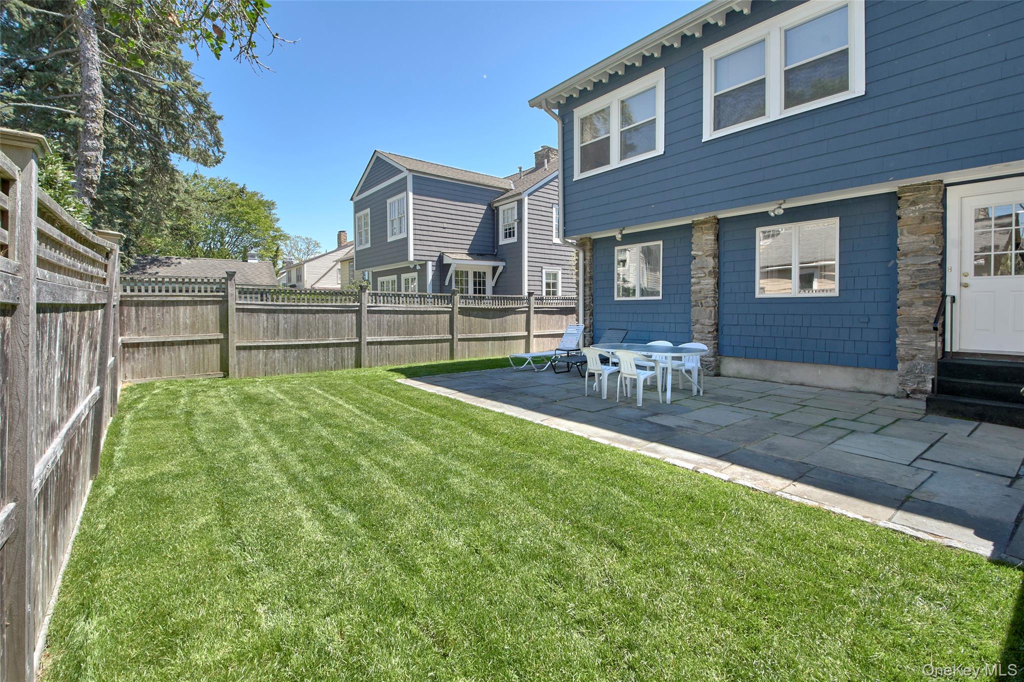 42 Oakwood Avenue