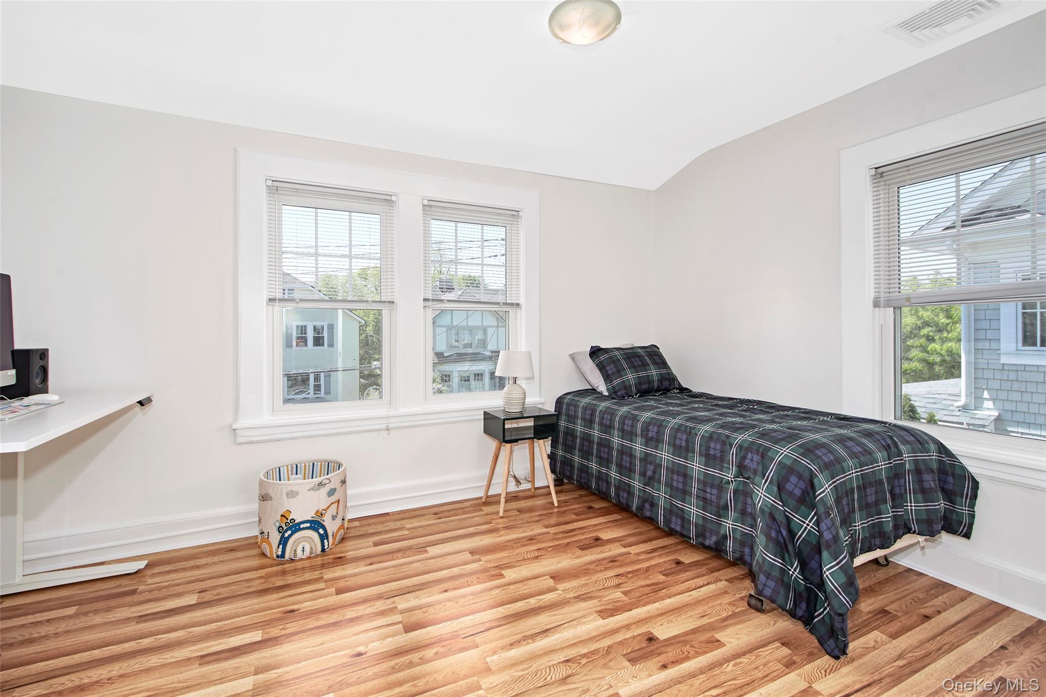 42 Oakwood Avenue