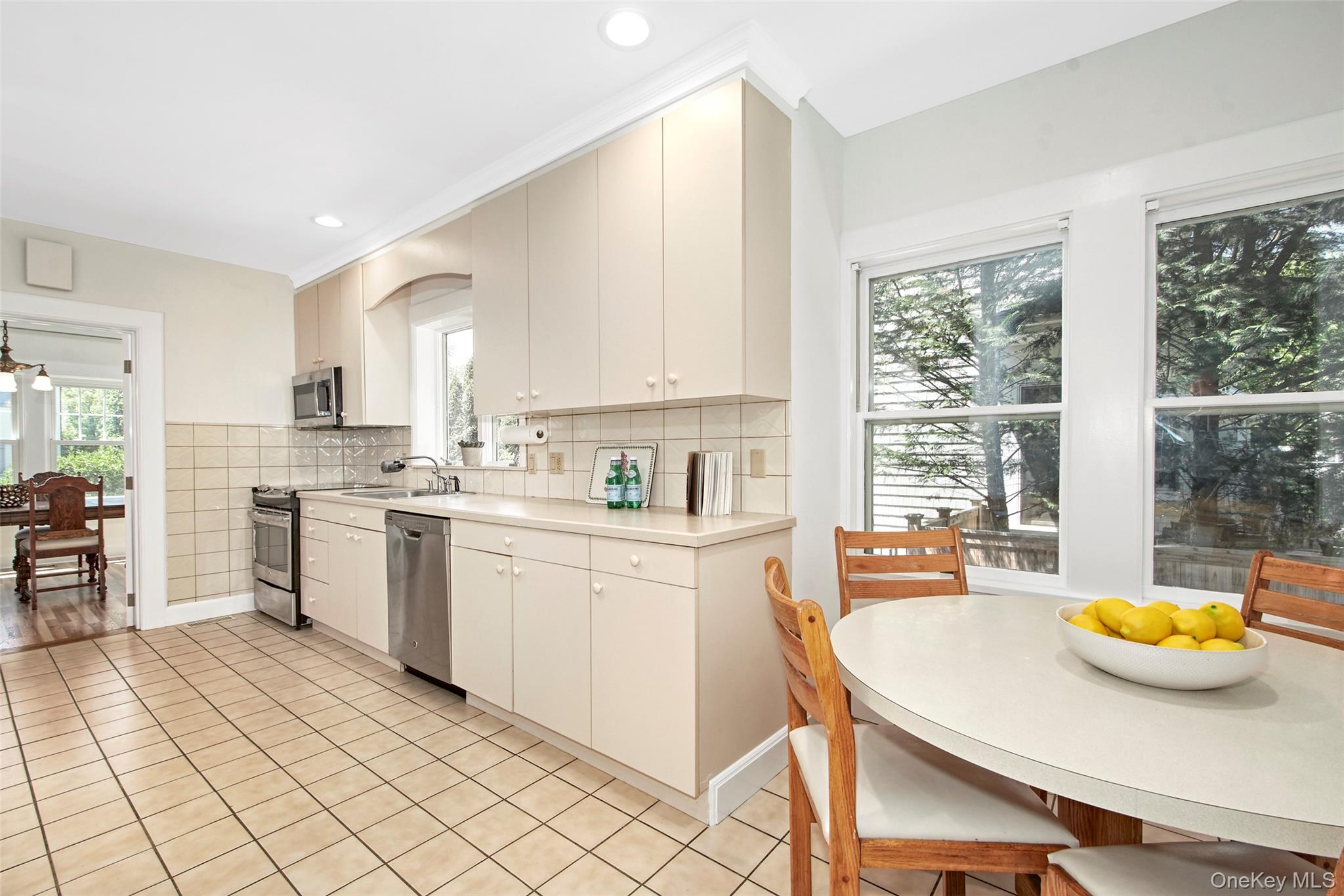42 Oakwood Avenue