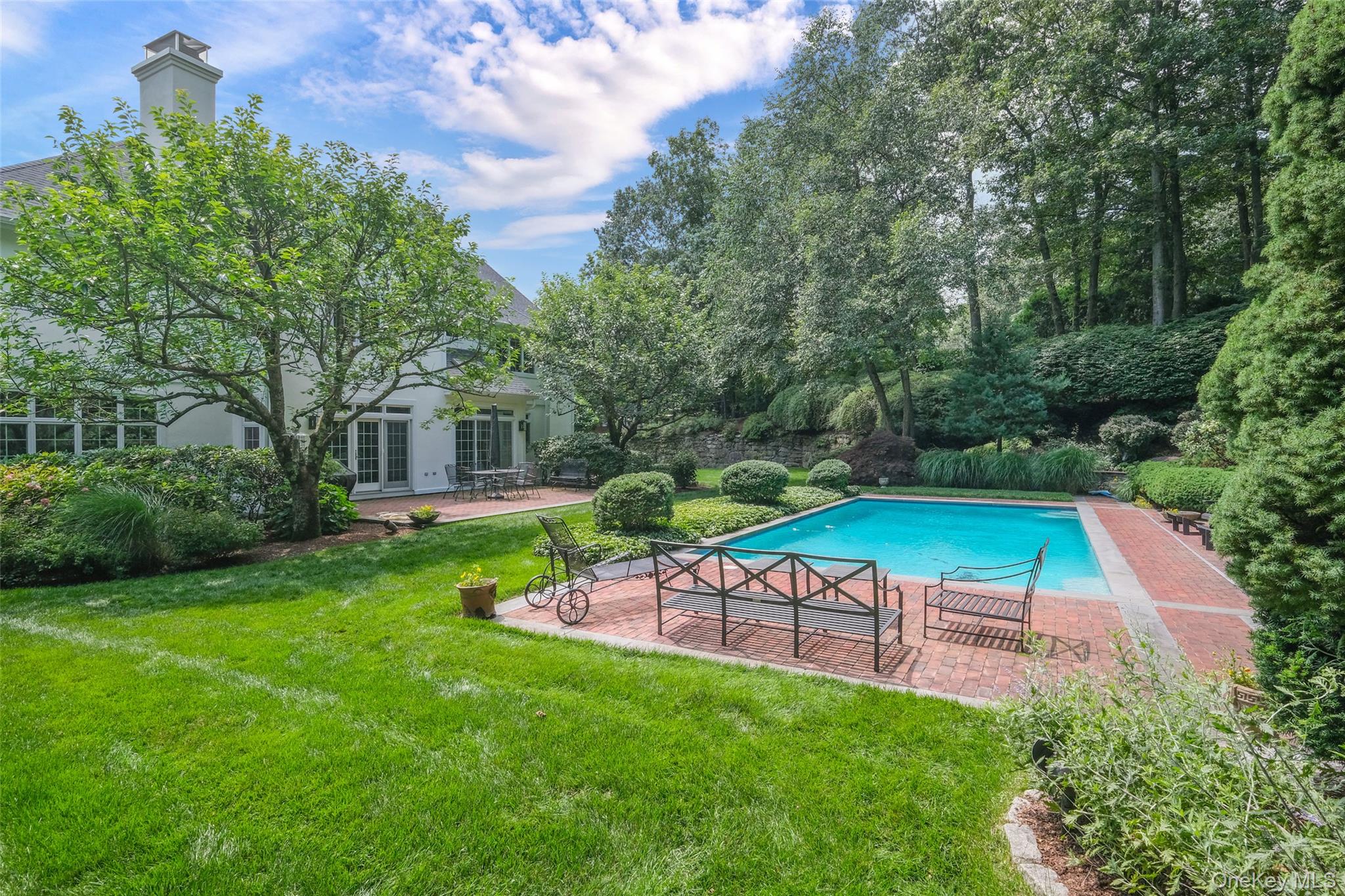 3 Old Woods Drive