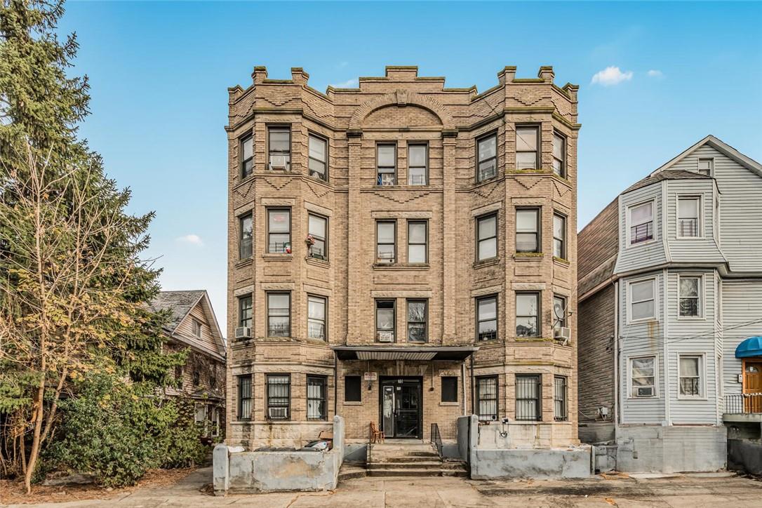 70 Saratoga Avenue
