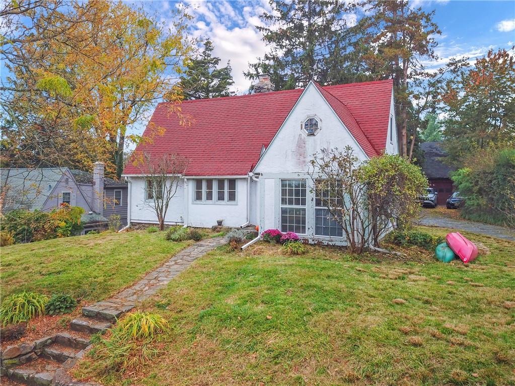 319 Oakland Beach Avenue