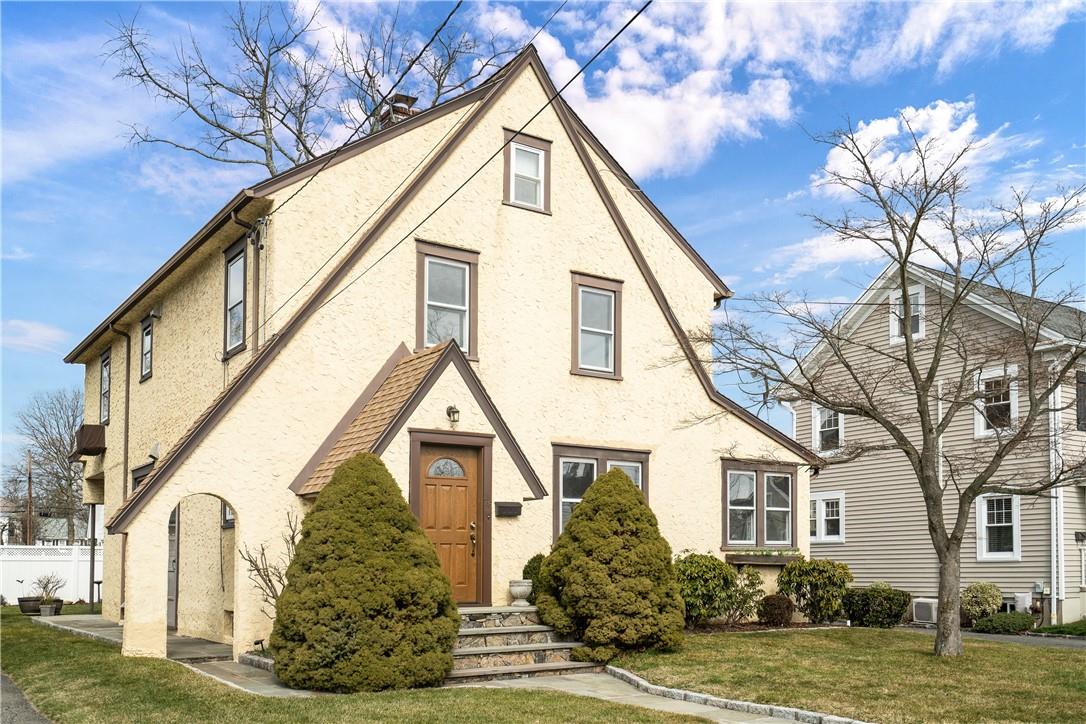 78 Hawley Avenue