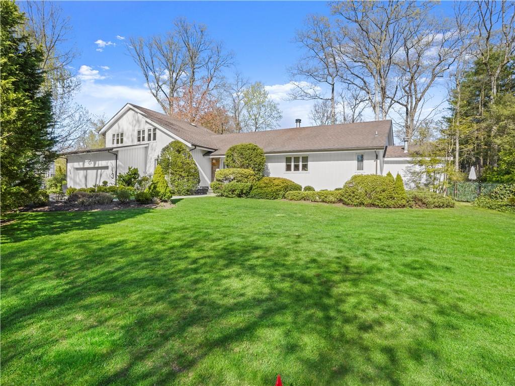 3 Baltusrol Drive